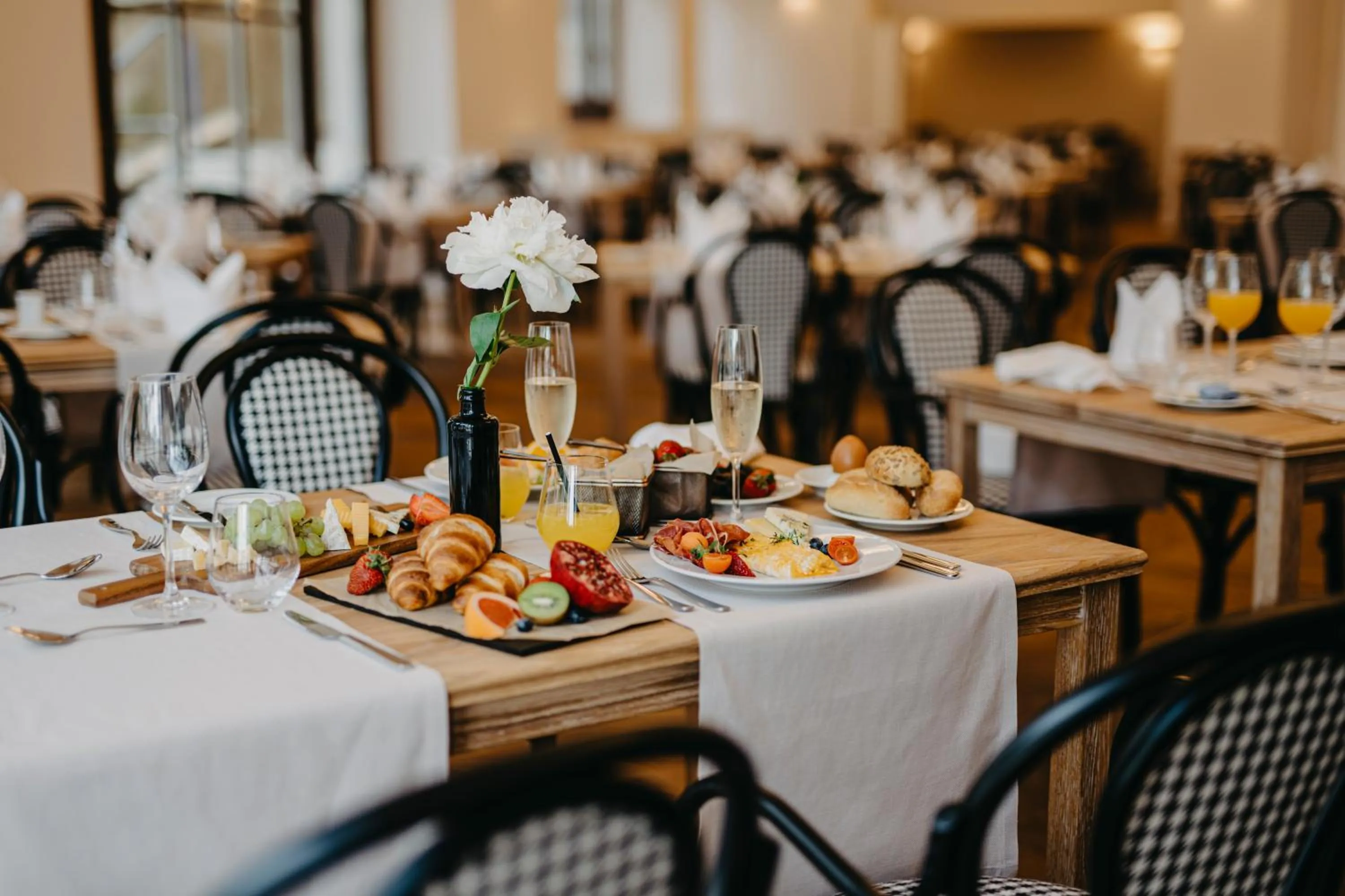 Restaurant/places to eat in Hotel Miramare