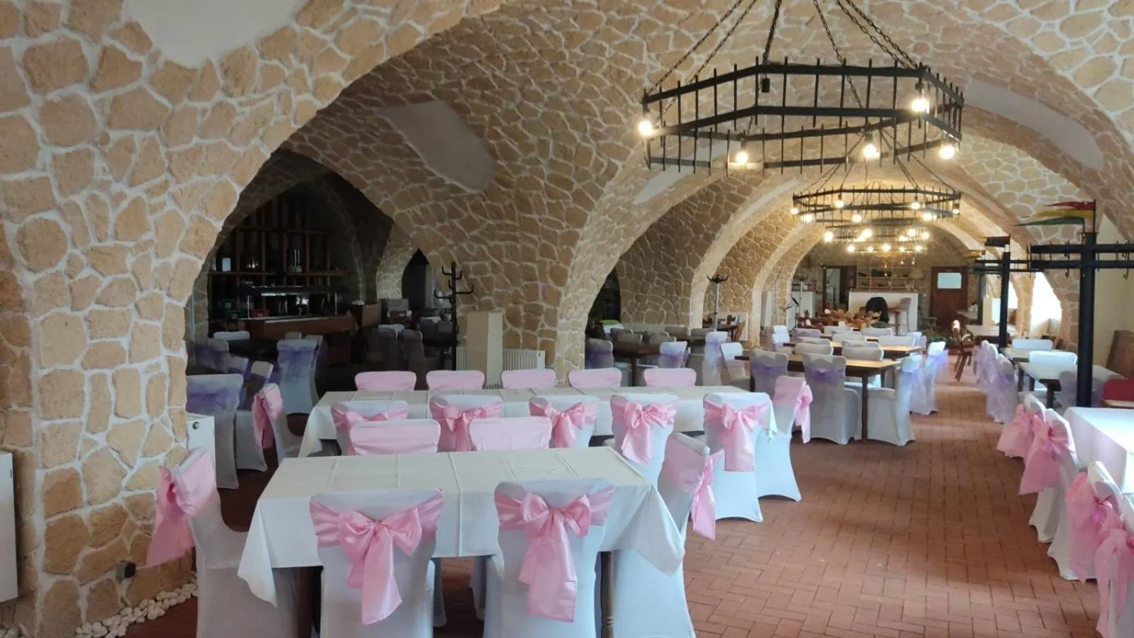 Restaurant/places to eat in Rittergut Dröschkau