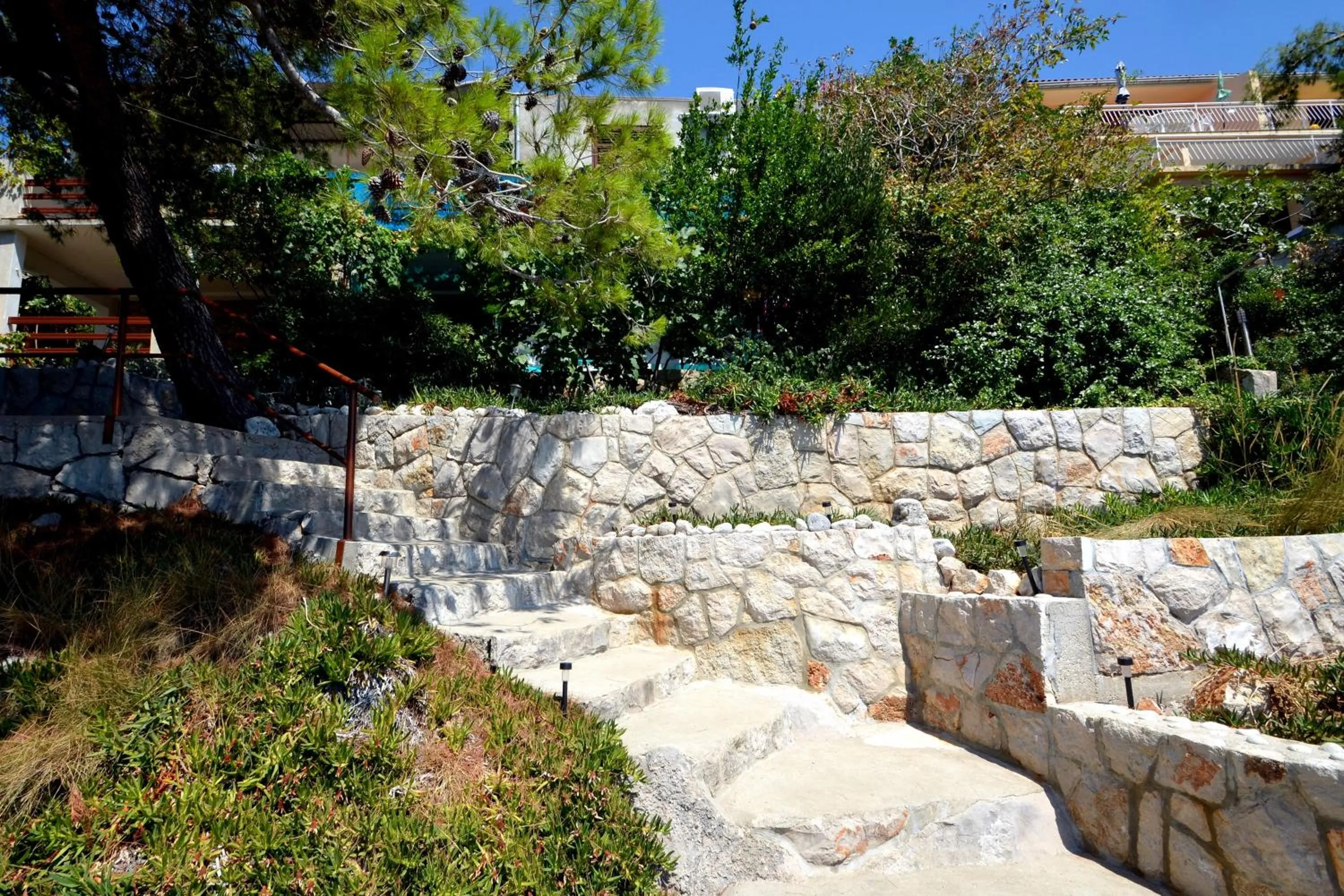 Property building in Apartments Ljiljana