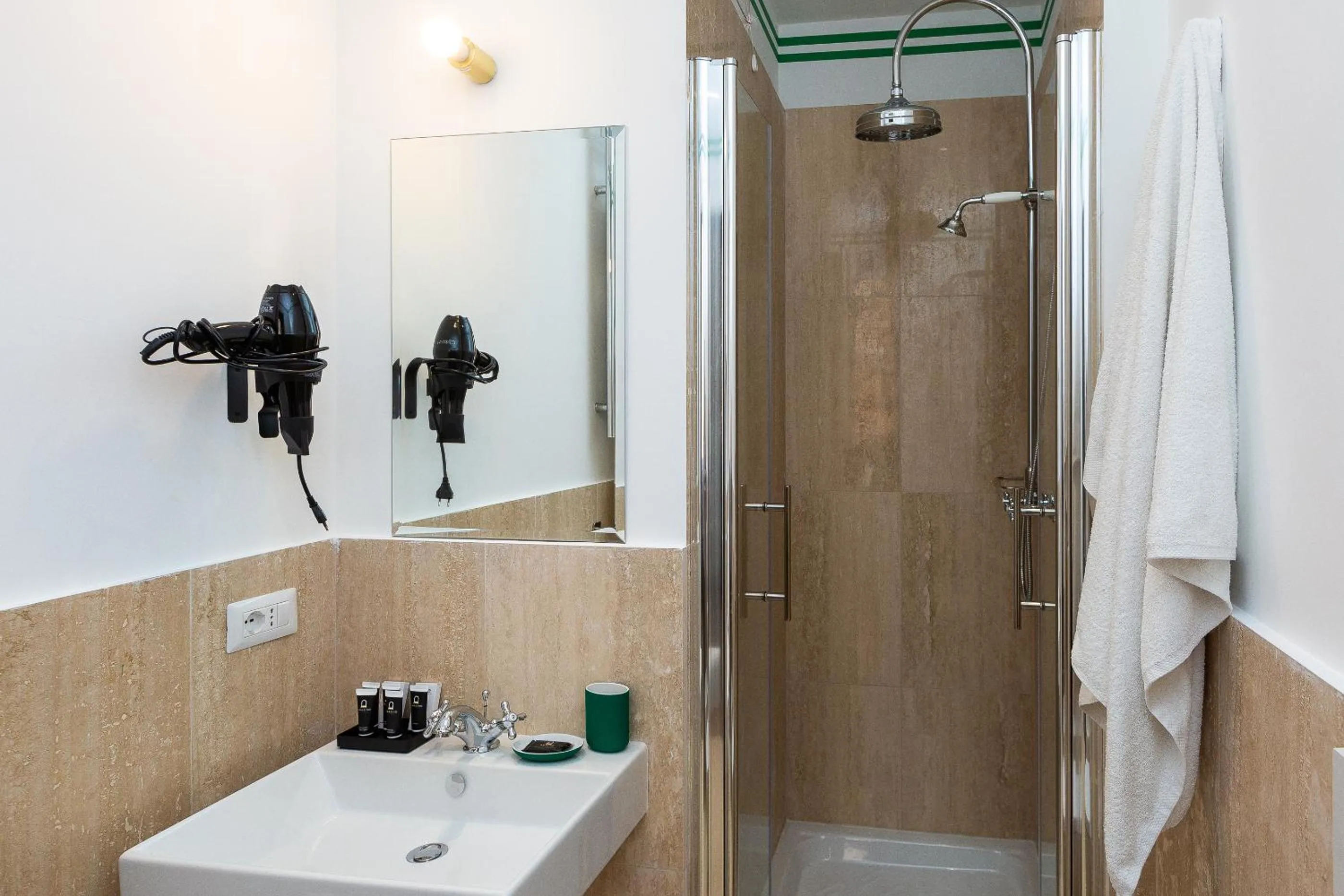 Bathroom in Suite della Pigna