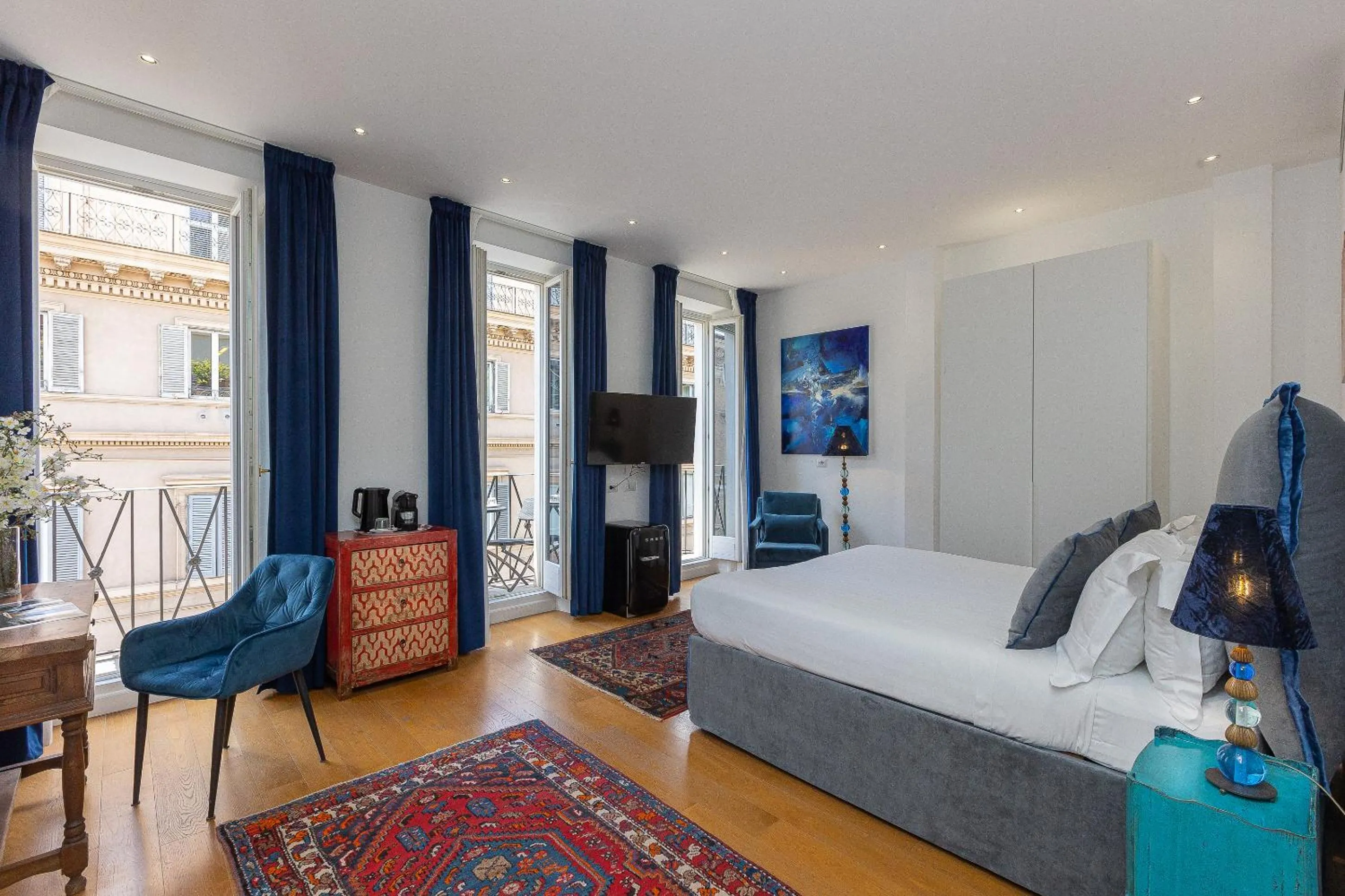 Photo of the whole room, Bed in Suite della Pigna