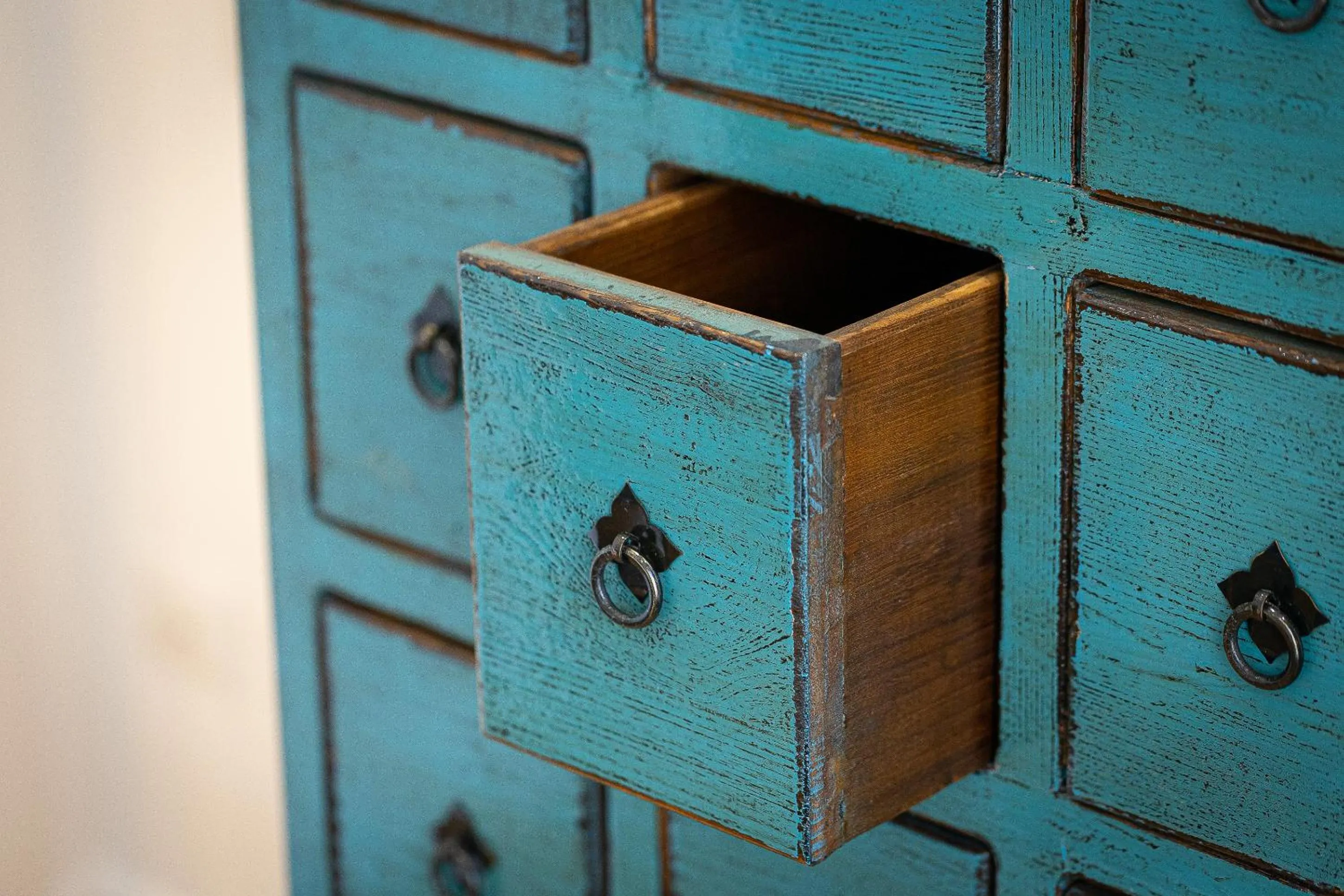 Decorative detail in Suite della Pigna