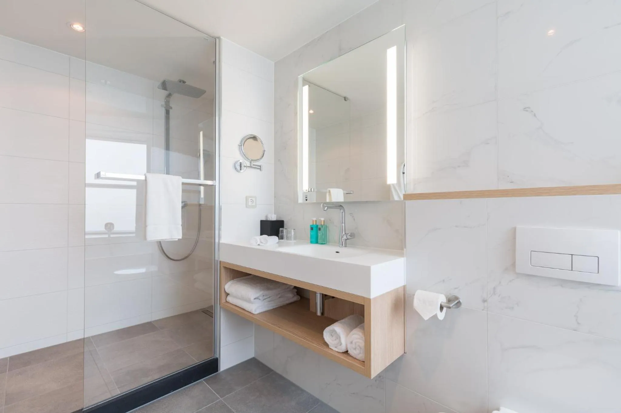 Photo of the whole room in Crowne Plaza Utrecht - Central Station by IHG