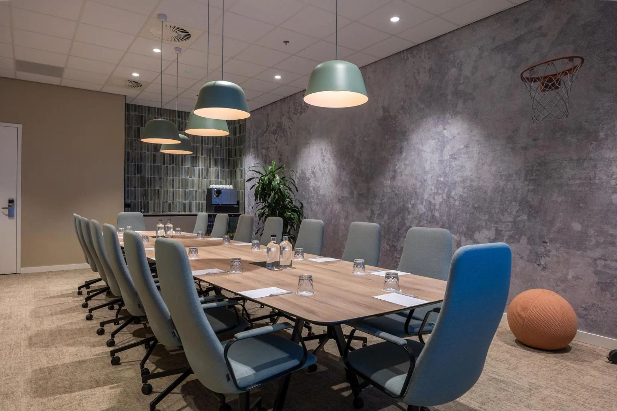 Meeting/conference room in Crowne Plaza Utrecht - Central Station by IHG