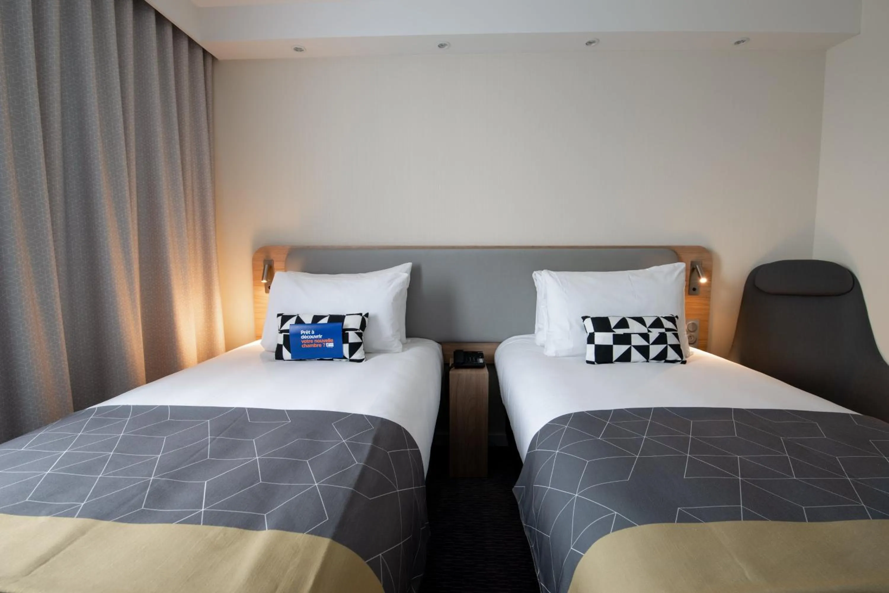 Photo of the whole room, Bed in Holiday Inn Express - Arcachon - La Teste by IHG