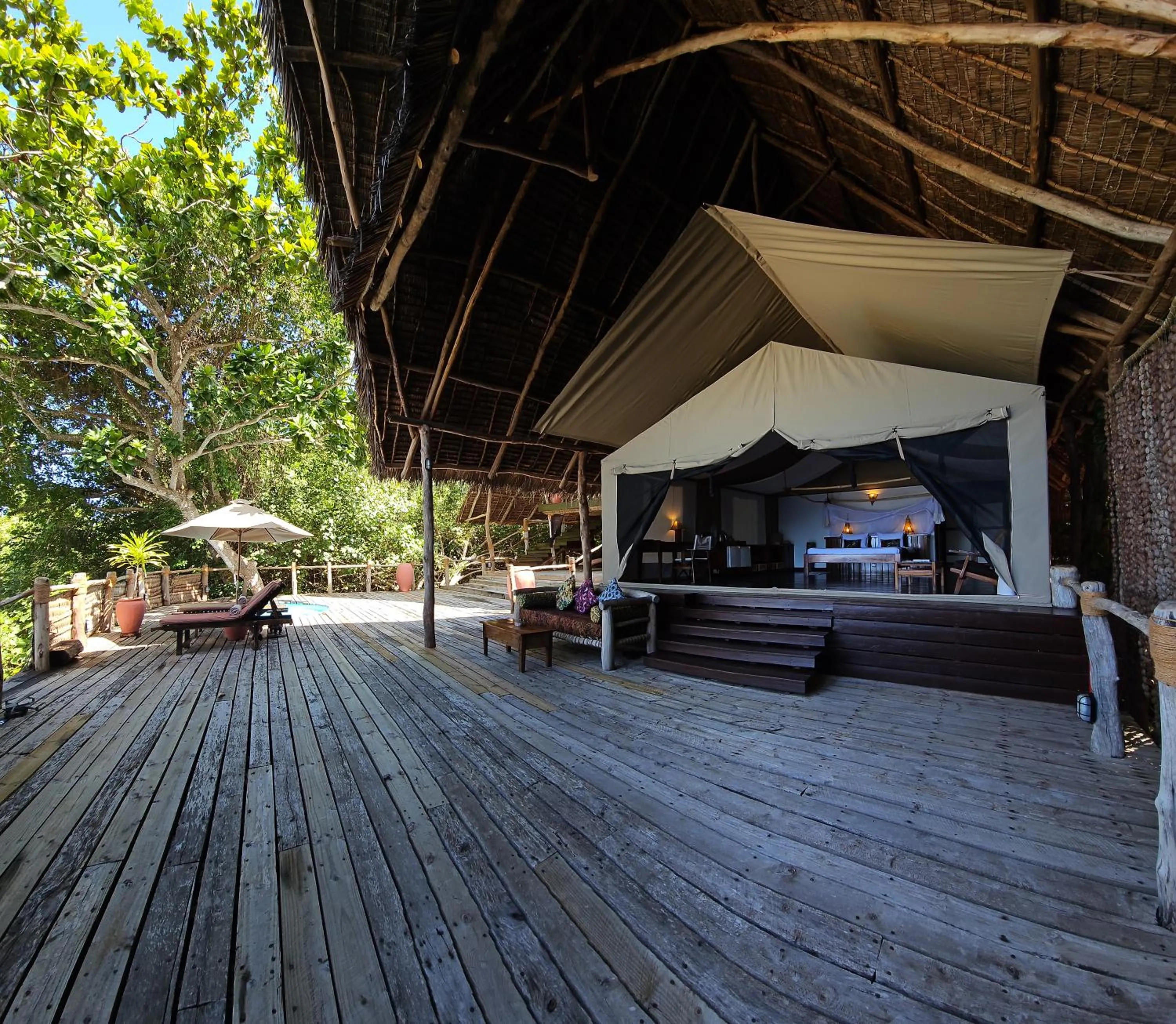 Patio in Fundu Lagoon
