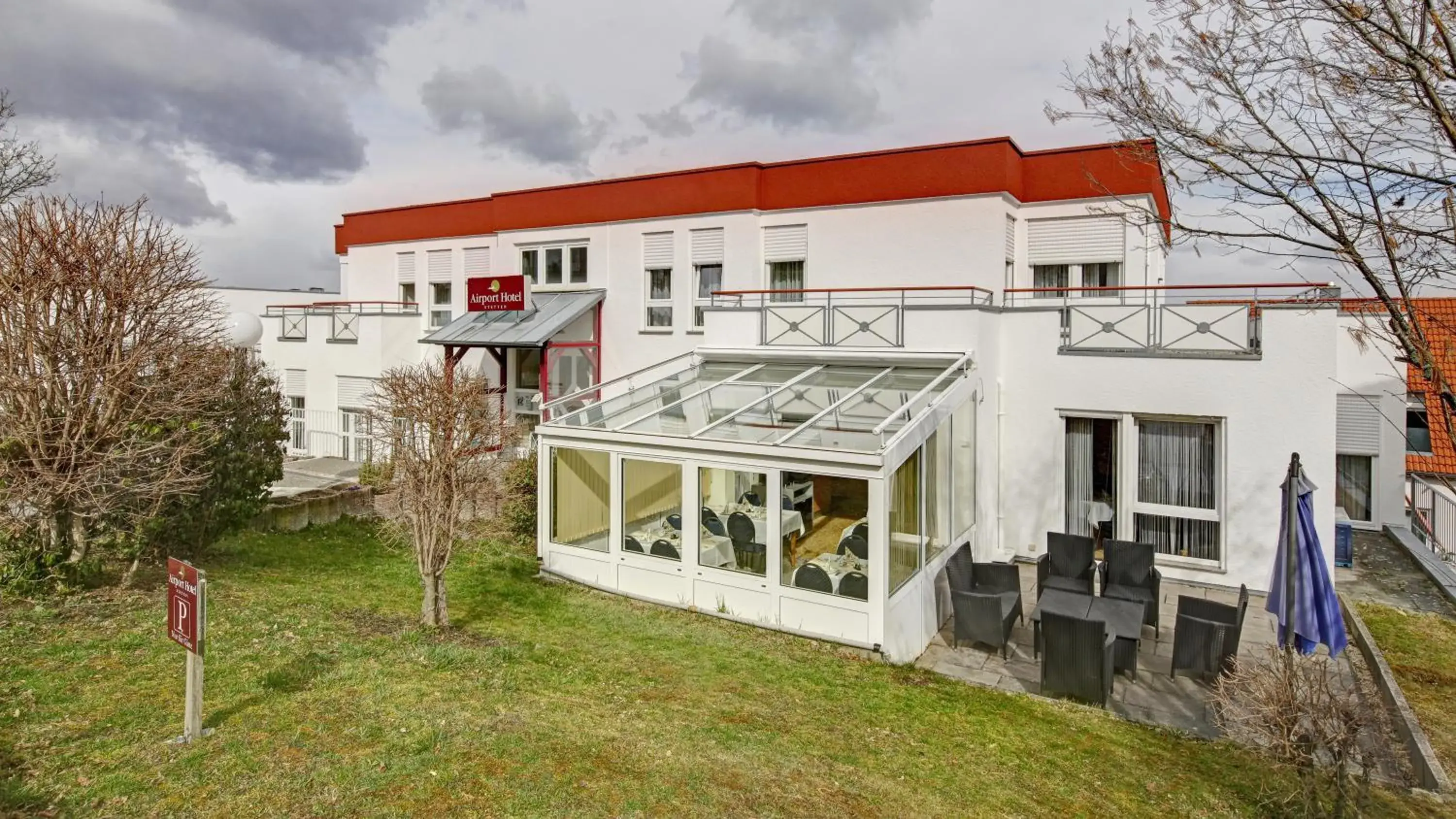 Garden, Property Building in Airport-Hotel Stetten