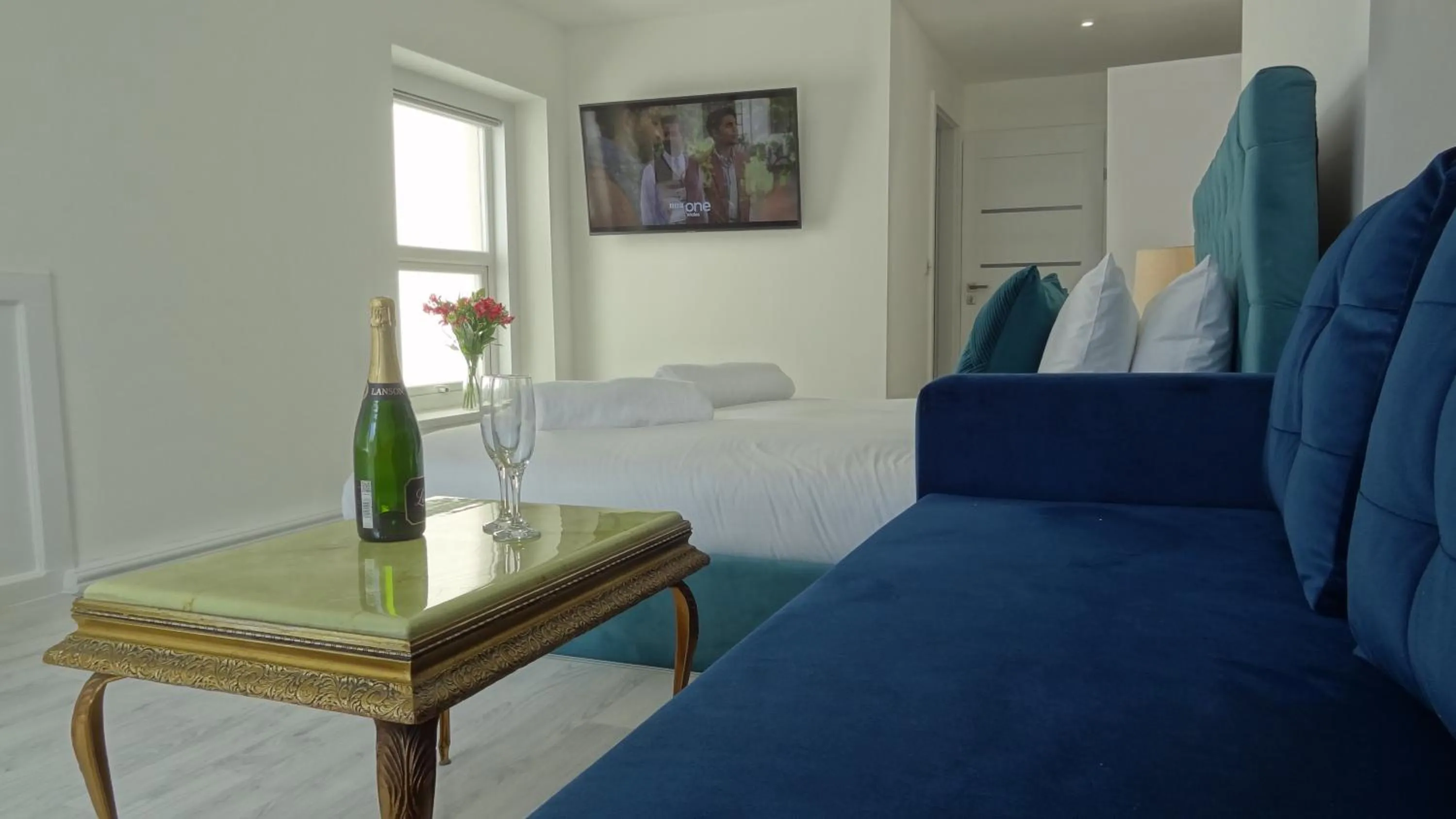 Snowdon Retreat Villa by Seaside Llandudno