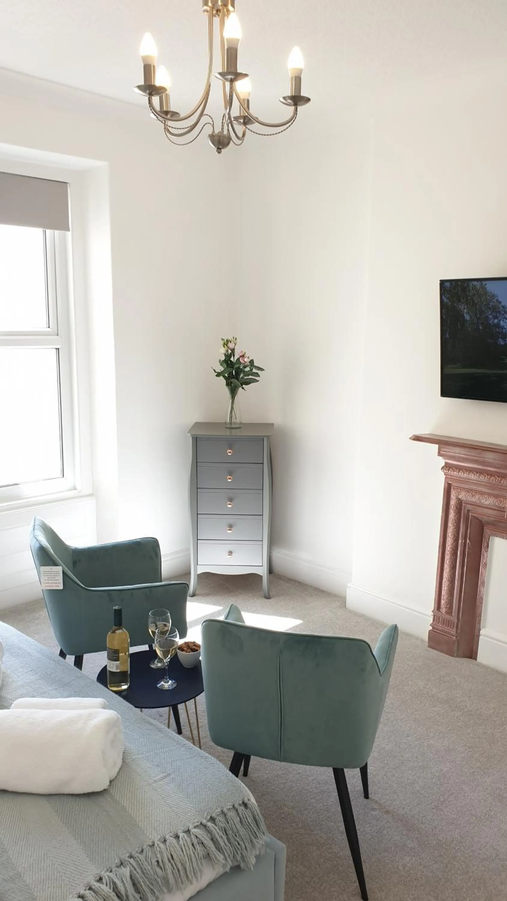 Snowdon Retreat Villa by Seaside Llandudno