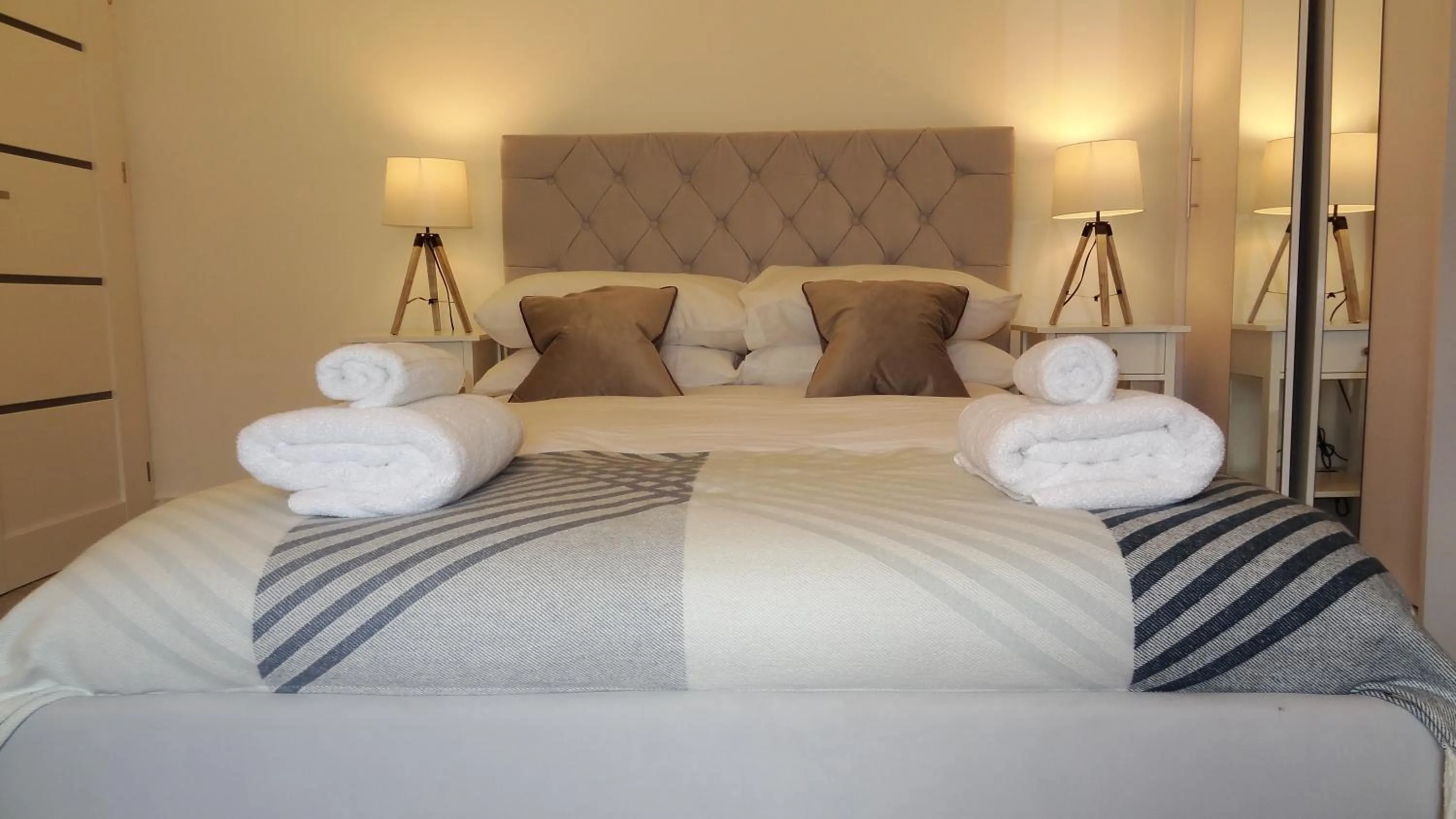 Bed in Snowdon Retreat Villa by Seaside Llandudno