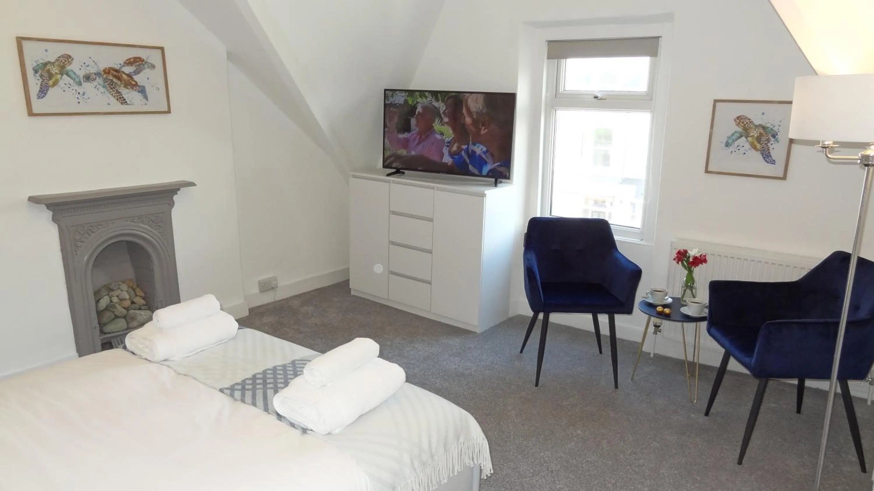 Bed in Snowdon Retreat Villa by Seaside Llandudno