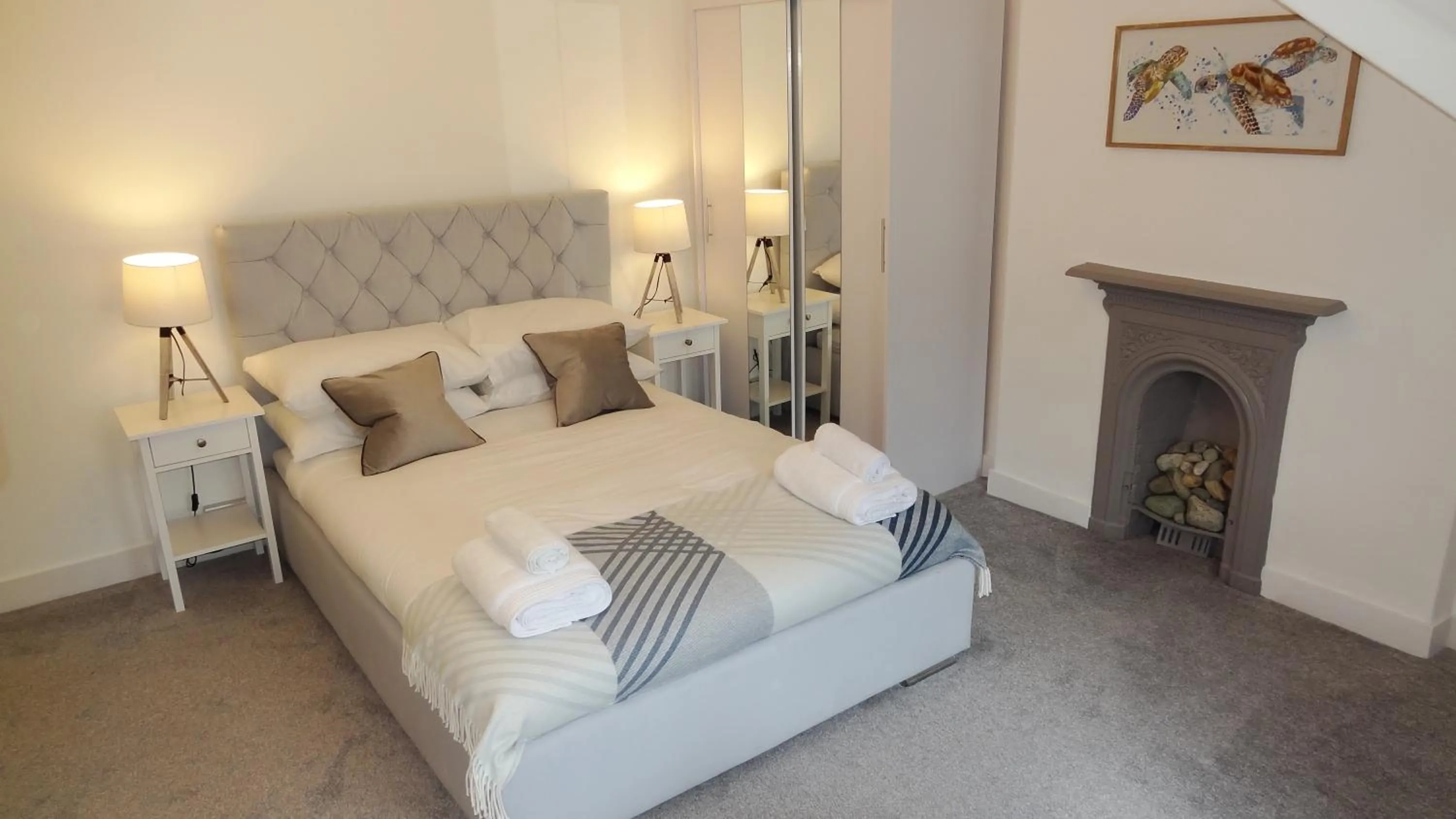 Bed in Snowdon Retreat Villa by Seaside Llandudno