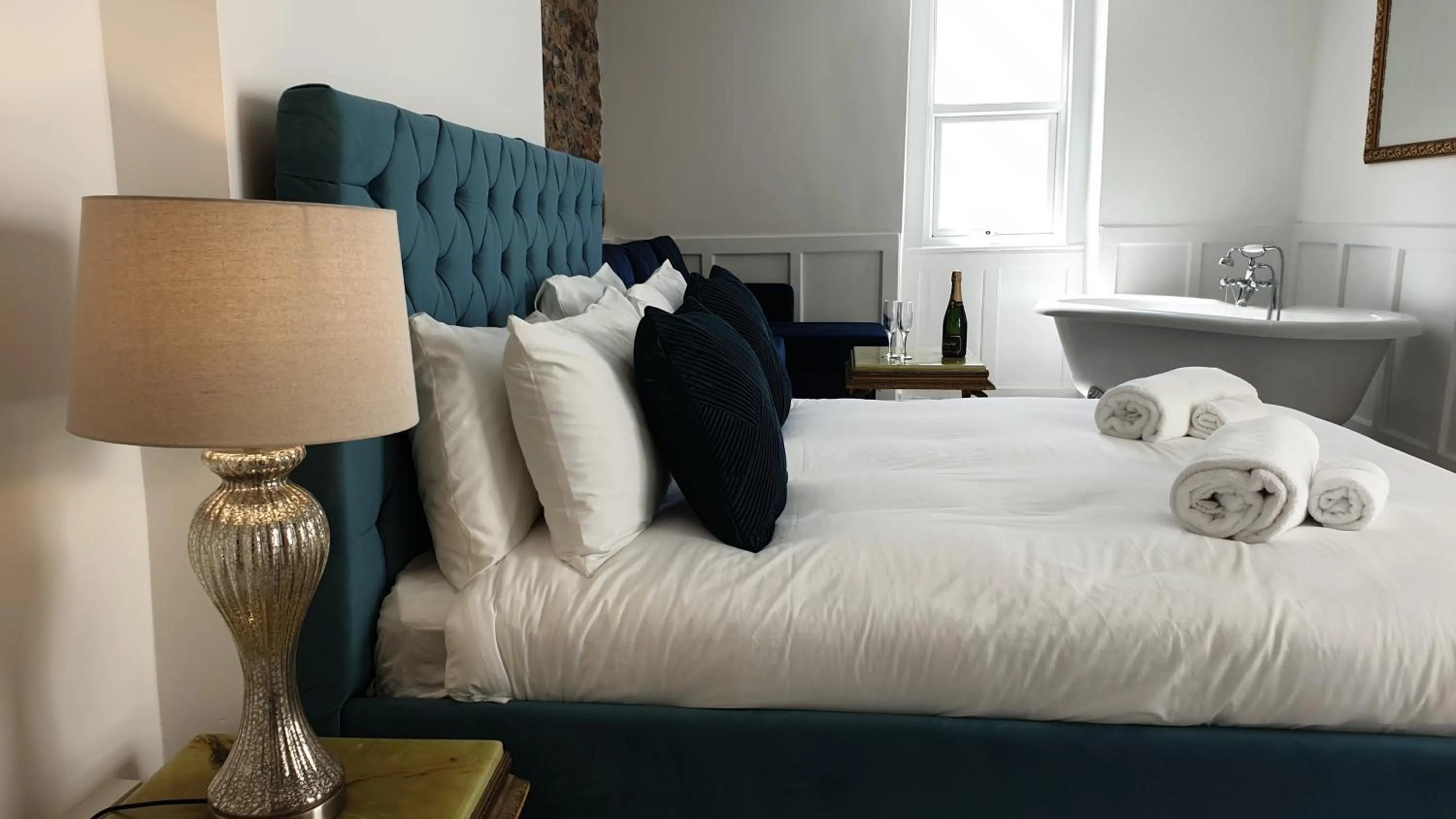 Bed in Snowdon Retreat Villa by Seaside Llandudno