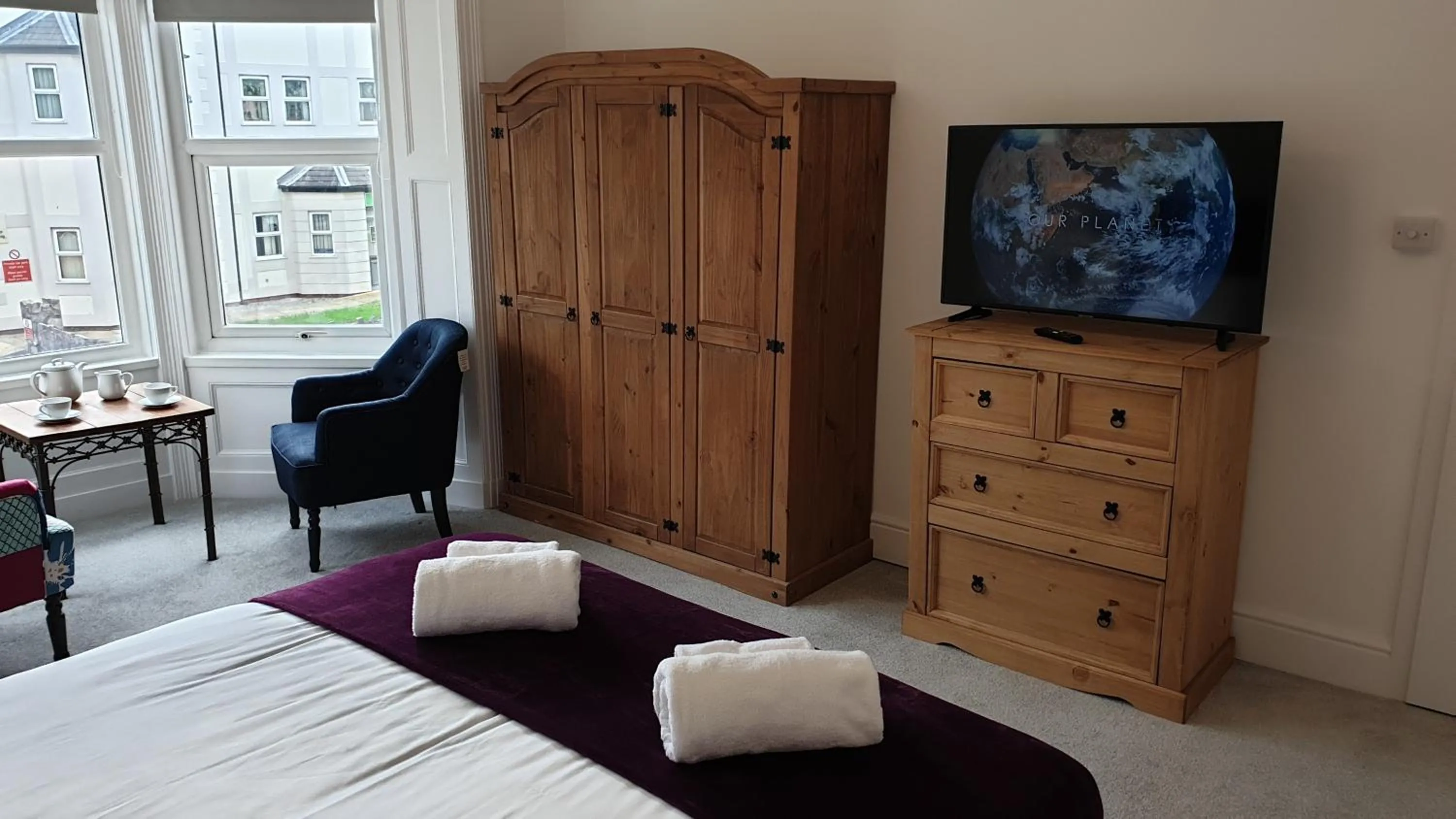Bed in Snowdon Retreat Villa by Seaside Llandudno