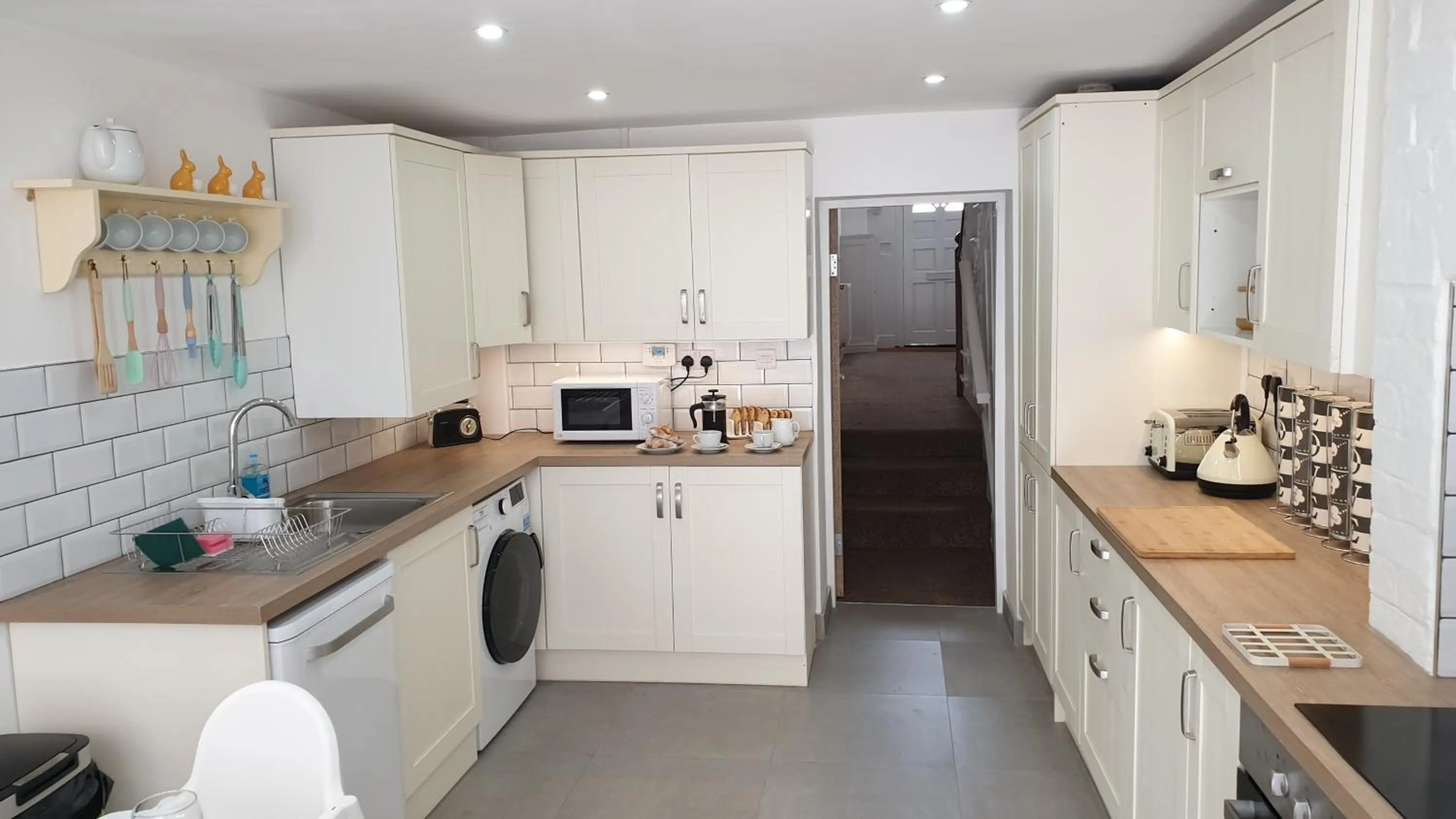 Snowdon Retreat Villa by Seaside Llandudno