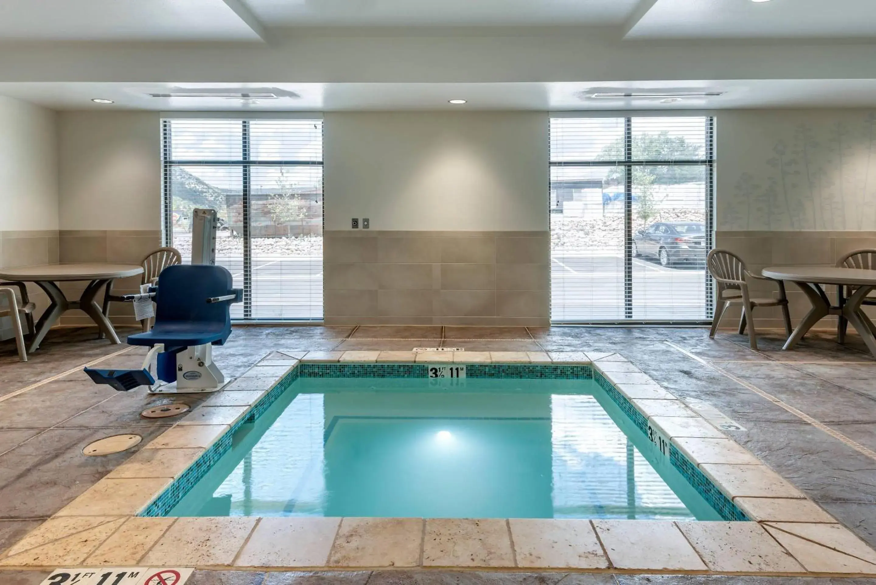 Swimming pool in MainStay Suites Durango Swimming pool in MainStay Suites Durango
