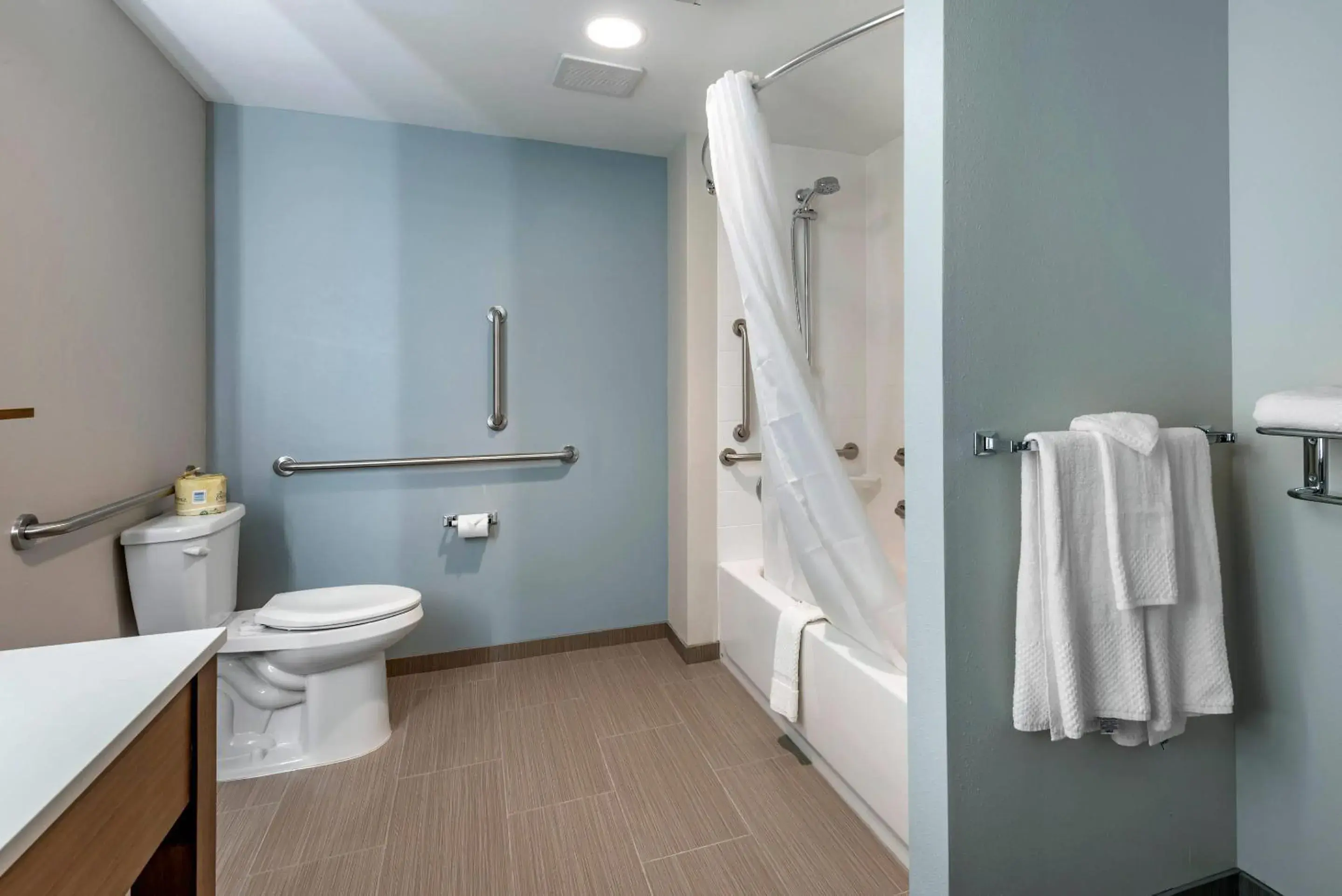 Bedroom in MainStay Suites Durango Bedroom in MainStay Suites Durango