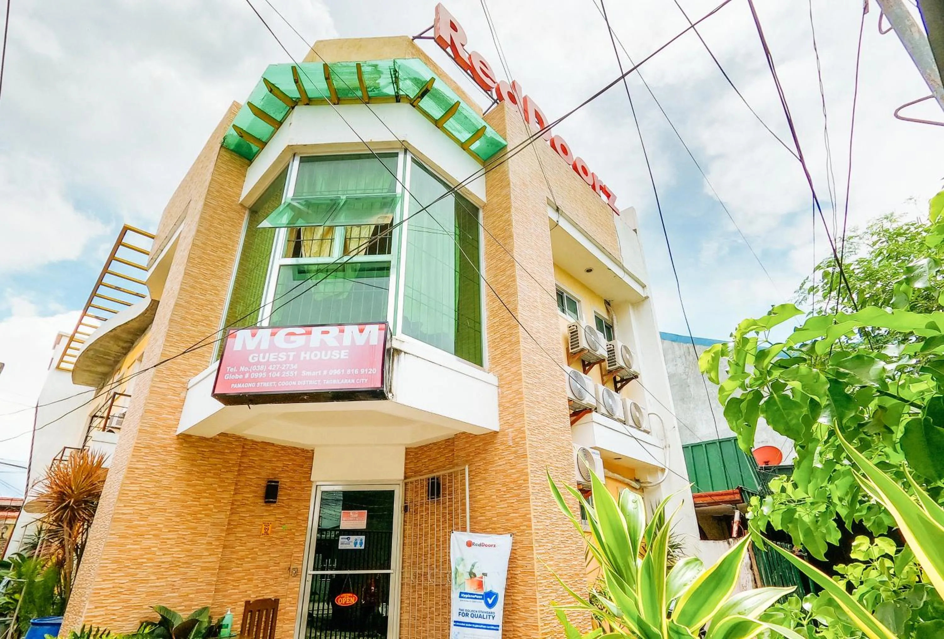 Property building in RedDoorz @ Pamaong Street