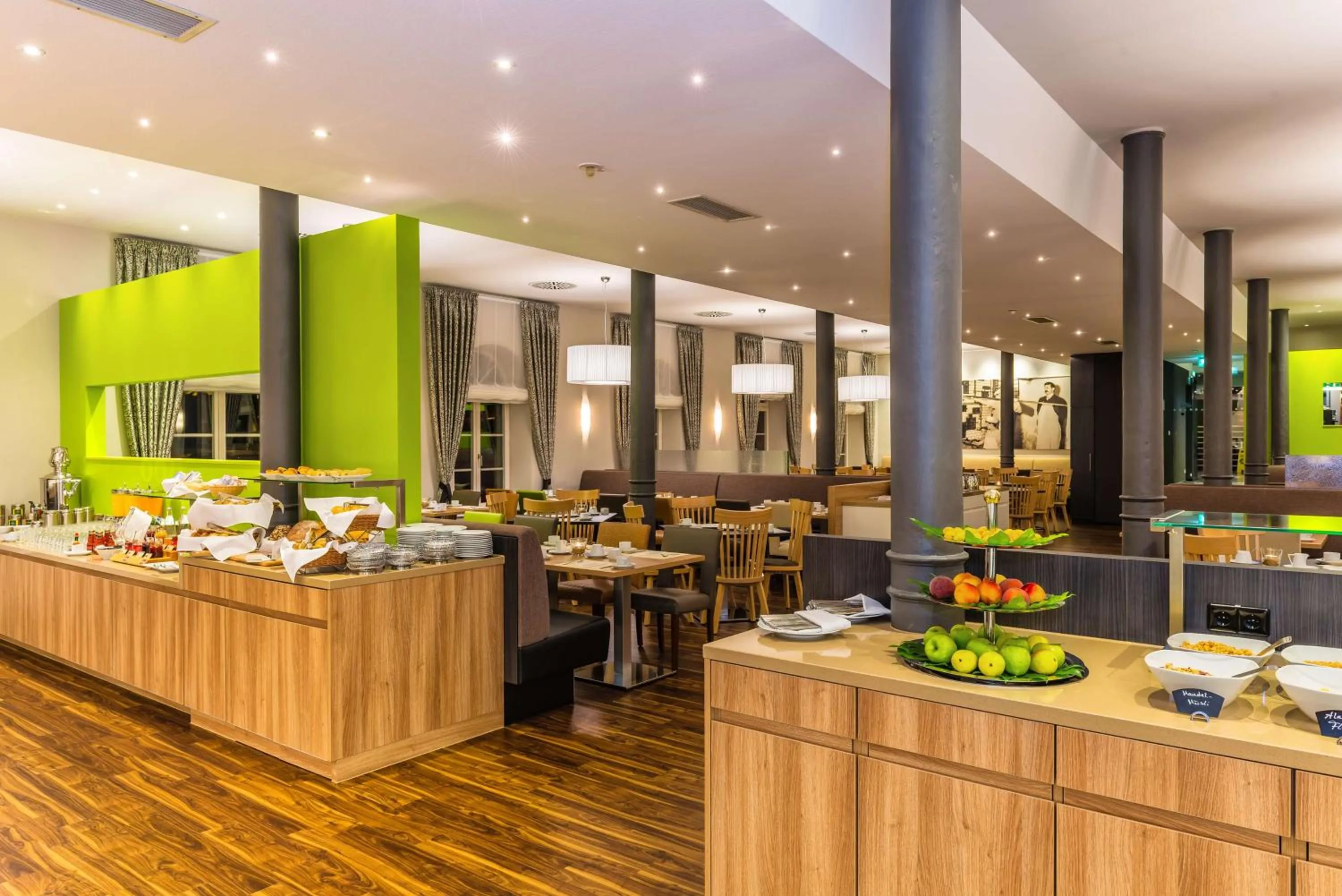 Restaurant/places to eat in nestor Hotel Stuttgart-Ludwigsburg
