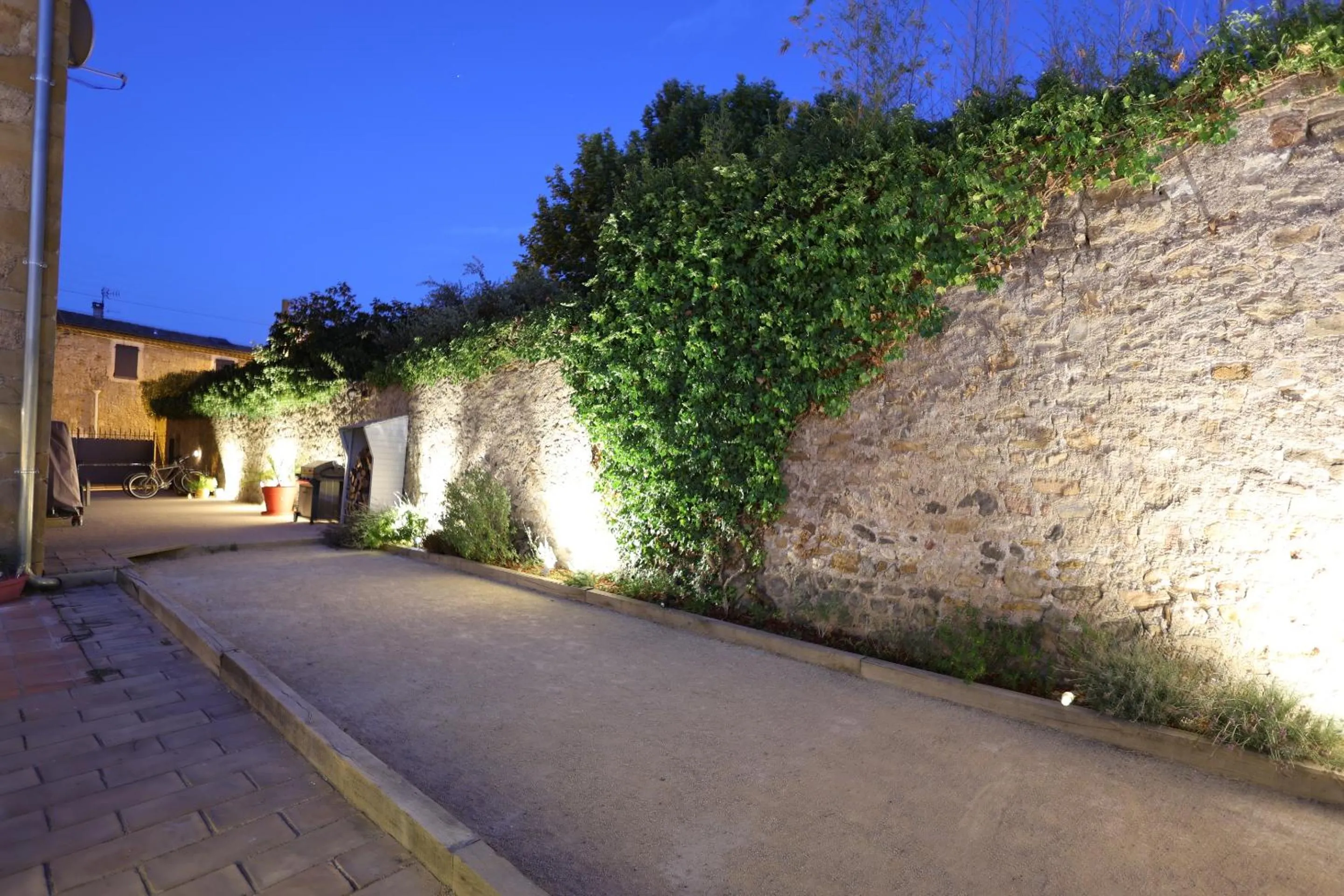 Activities in Maison Dix Chambres d'hôtes et Espace SPA Bien être