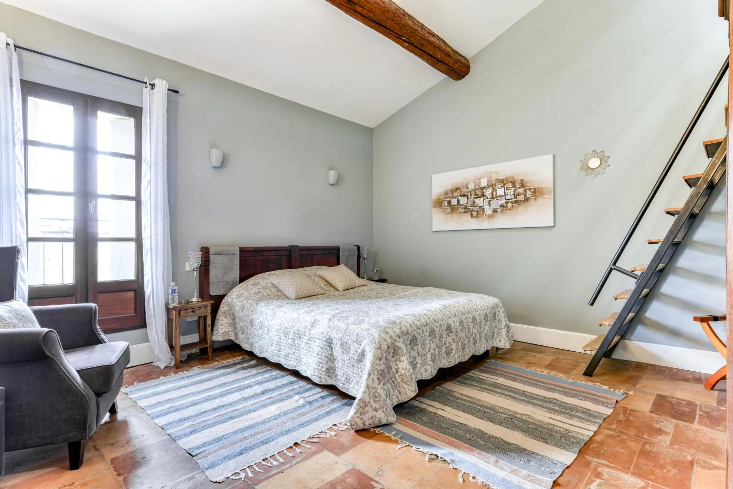 Bedroom, Bed in Maison Dix Chambres d'hôtes et Espace SPA Bien être