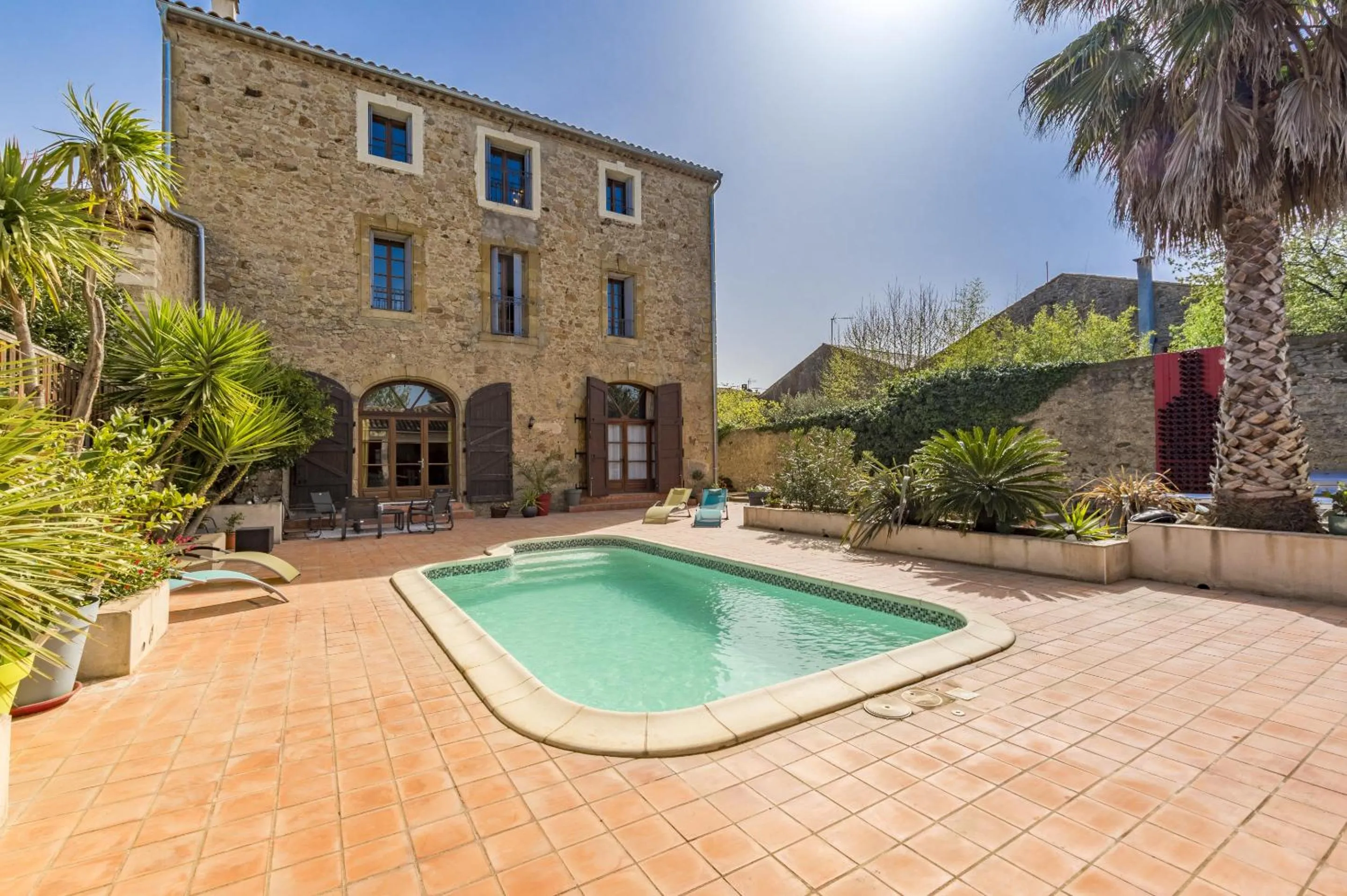 Maison Dix Chambres d'hôtes et Espace SPA Bien être