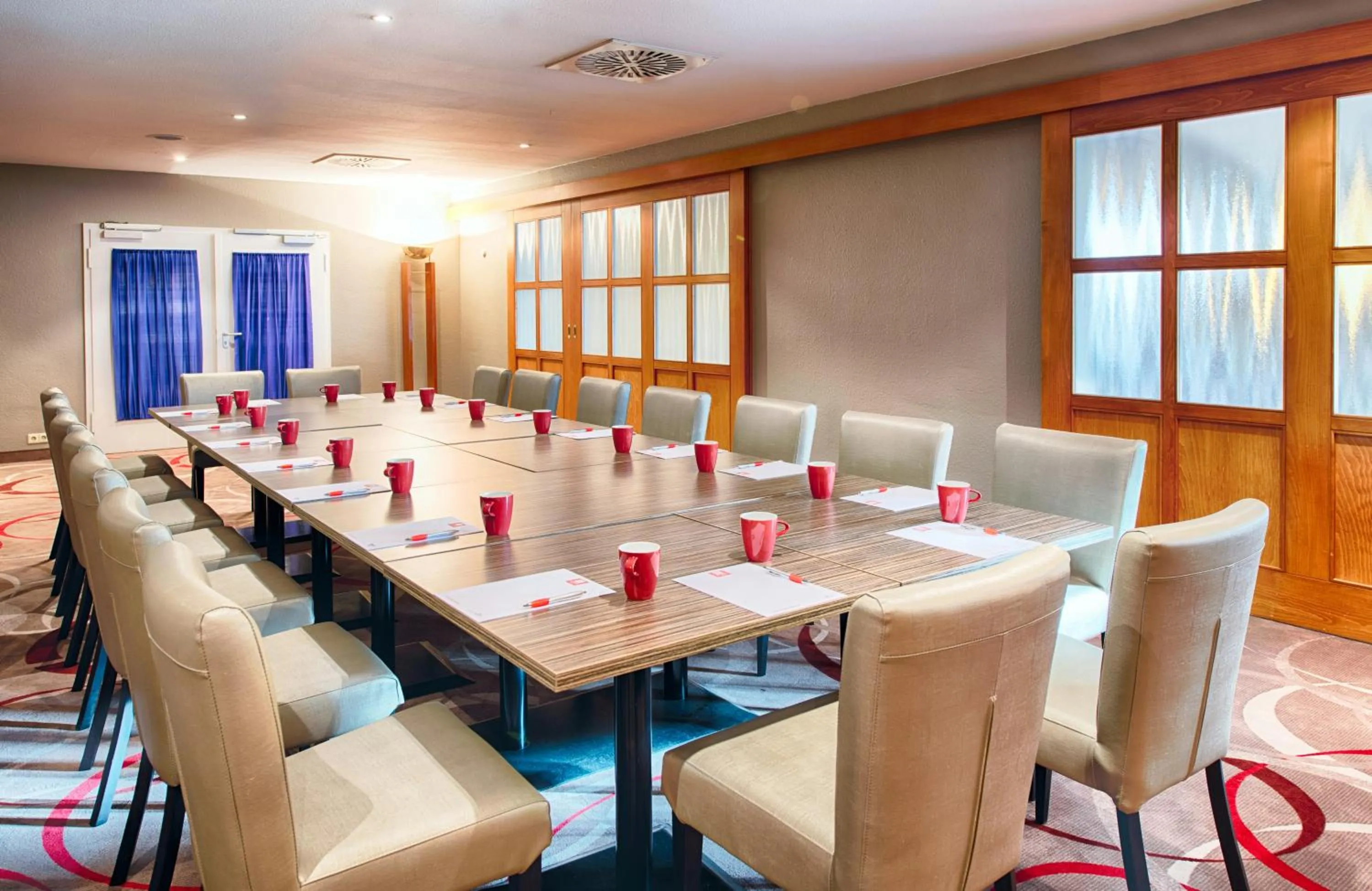 Meeting/conference room in Leonardo Hotel Mannheim-Ladenburg
