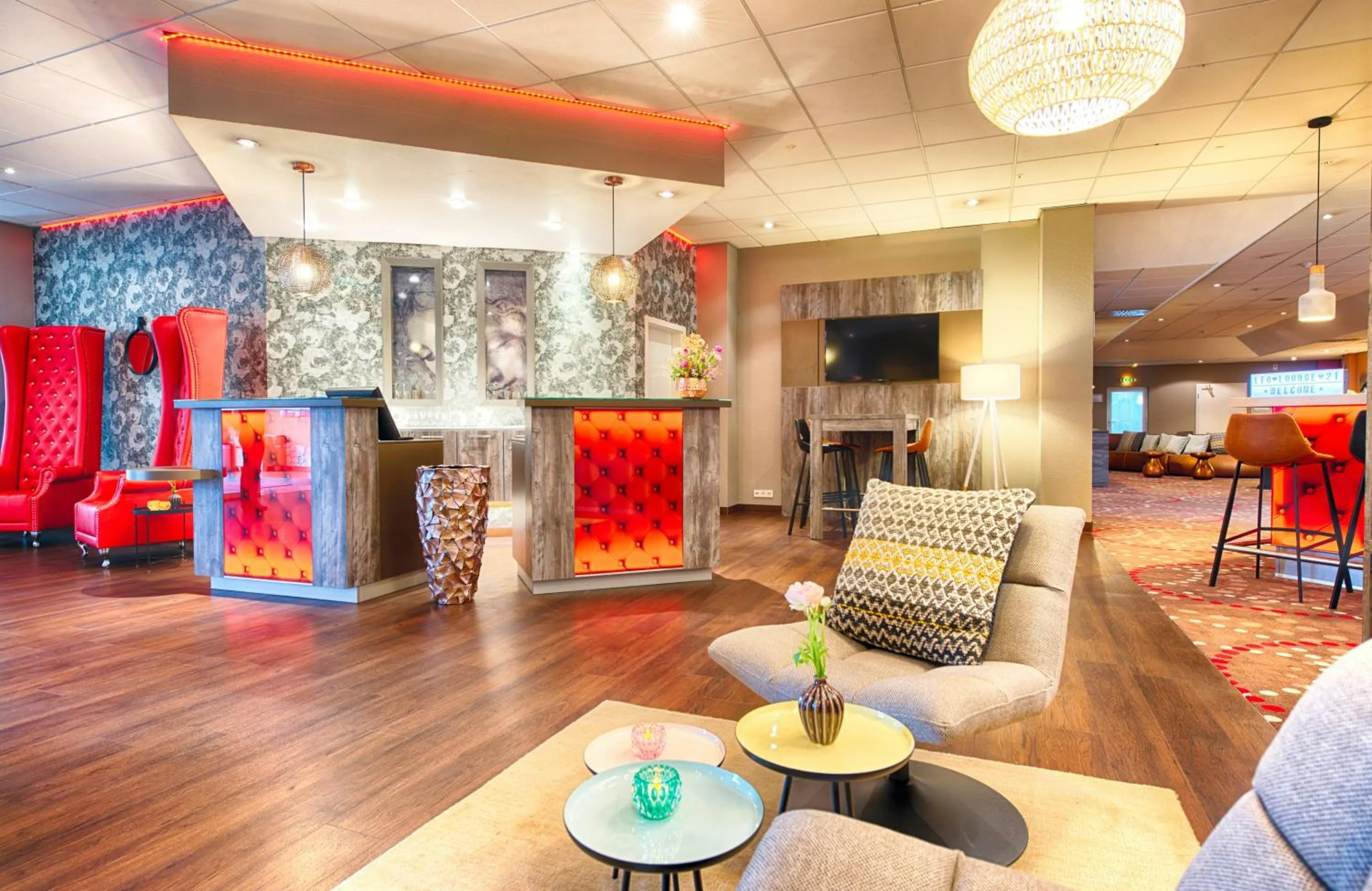 Lobby or reception in Leonardo Hotel Mannheim-Ladenburg