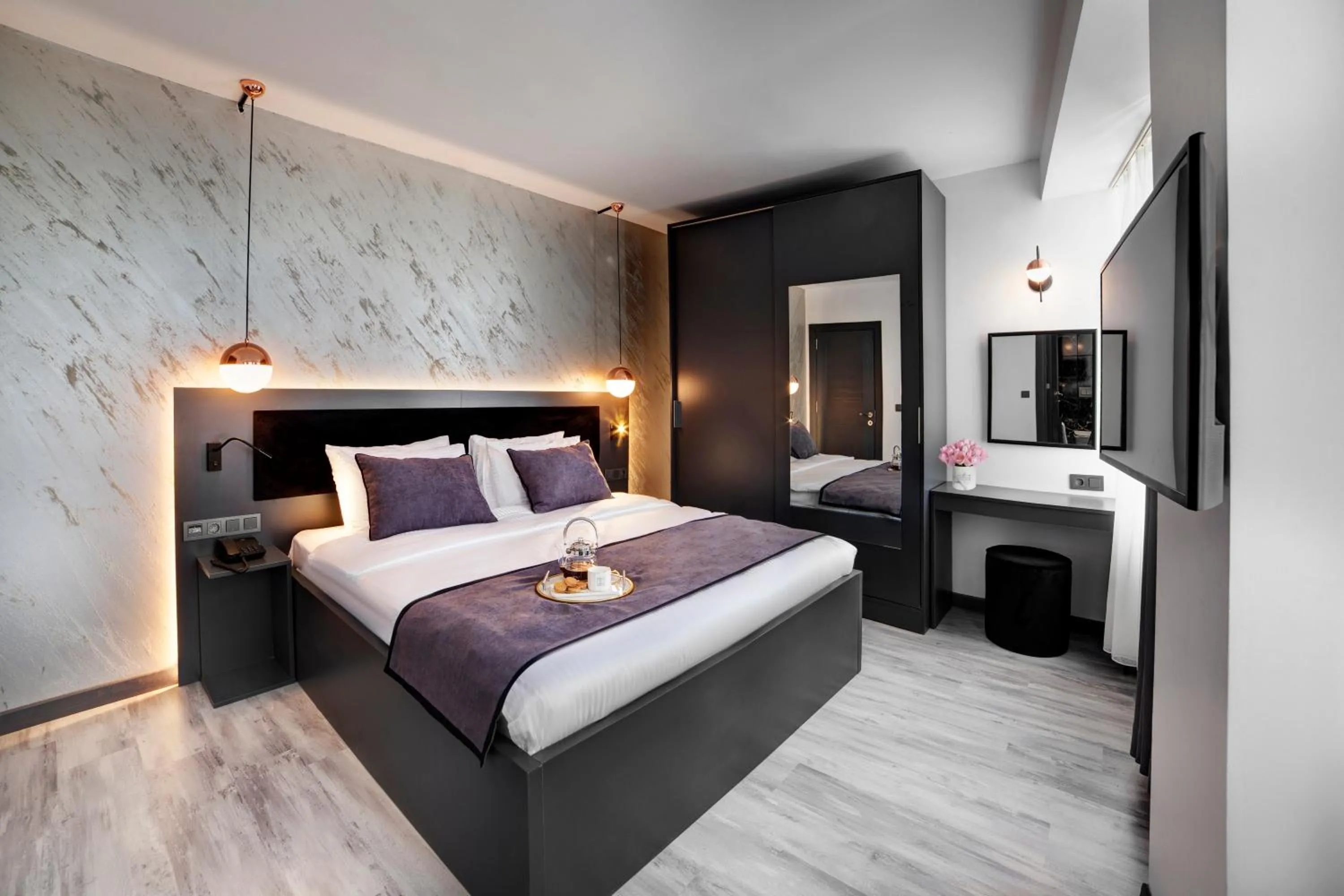 Bed in Taksim Seya Suites Hotel