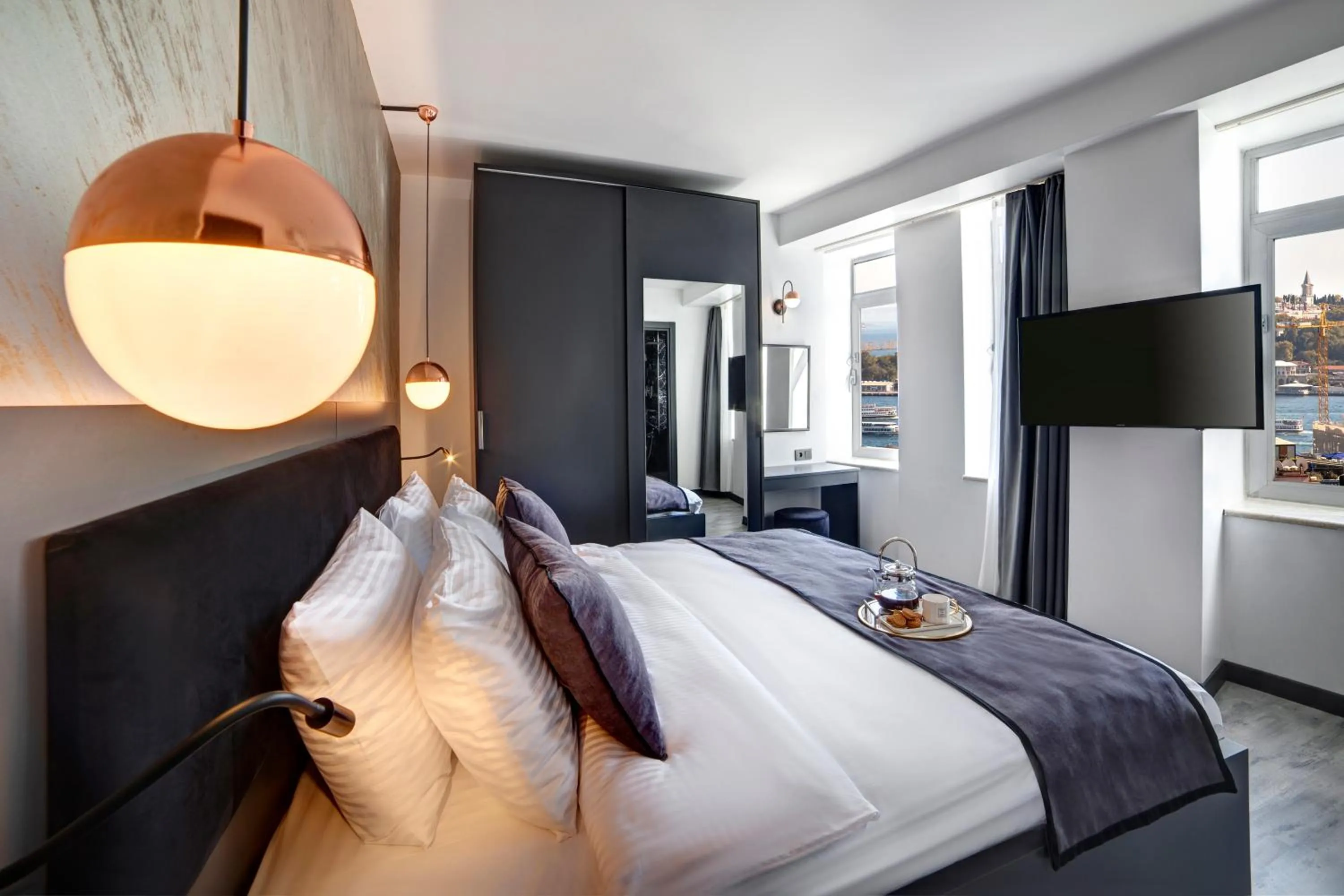 Photo of the whole room, Bed in Taksim Seya Suites Hotel