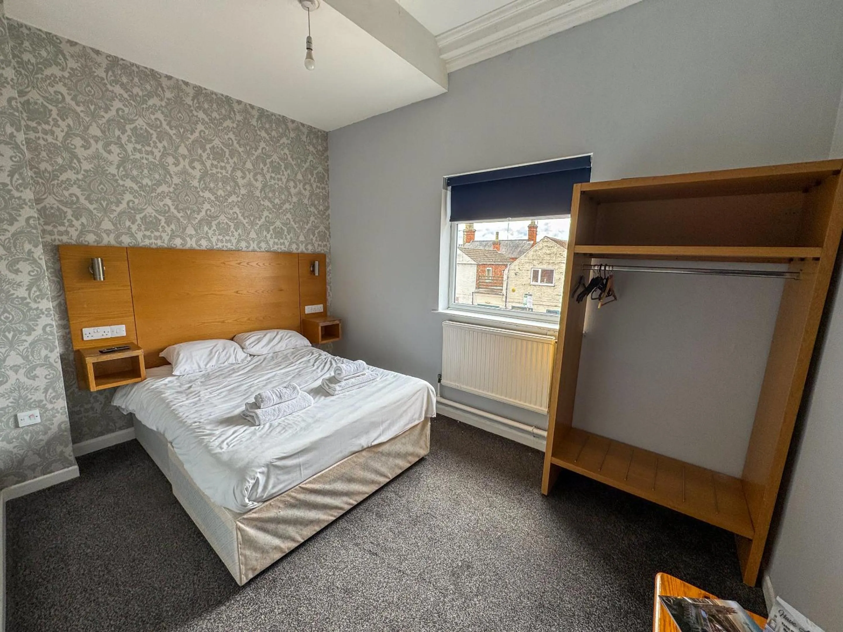 Bedroom, Bed in The New England Hotel