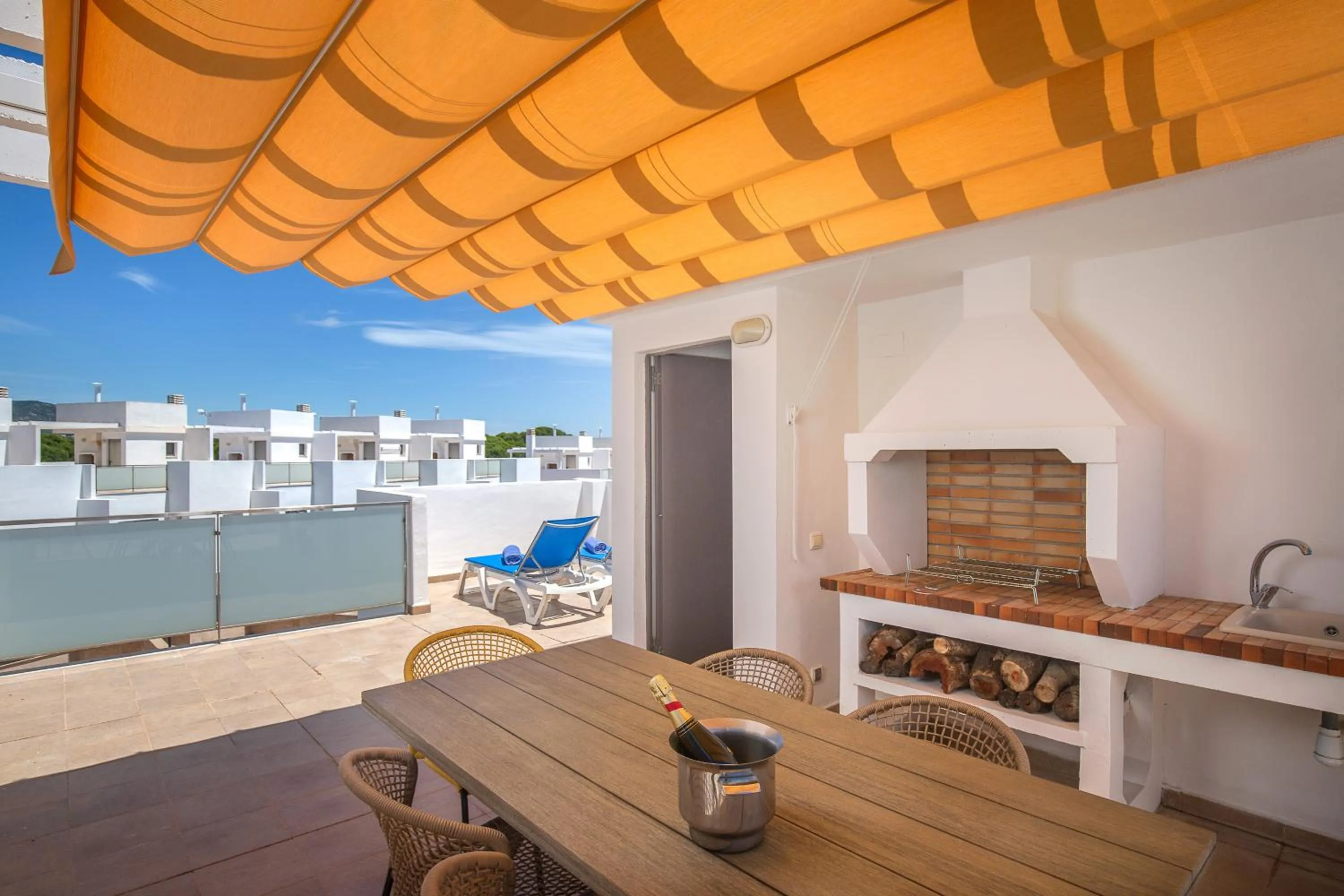 BBQ facilities in Villas Dulcinea