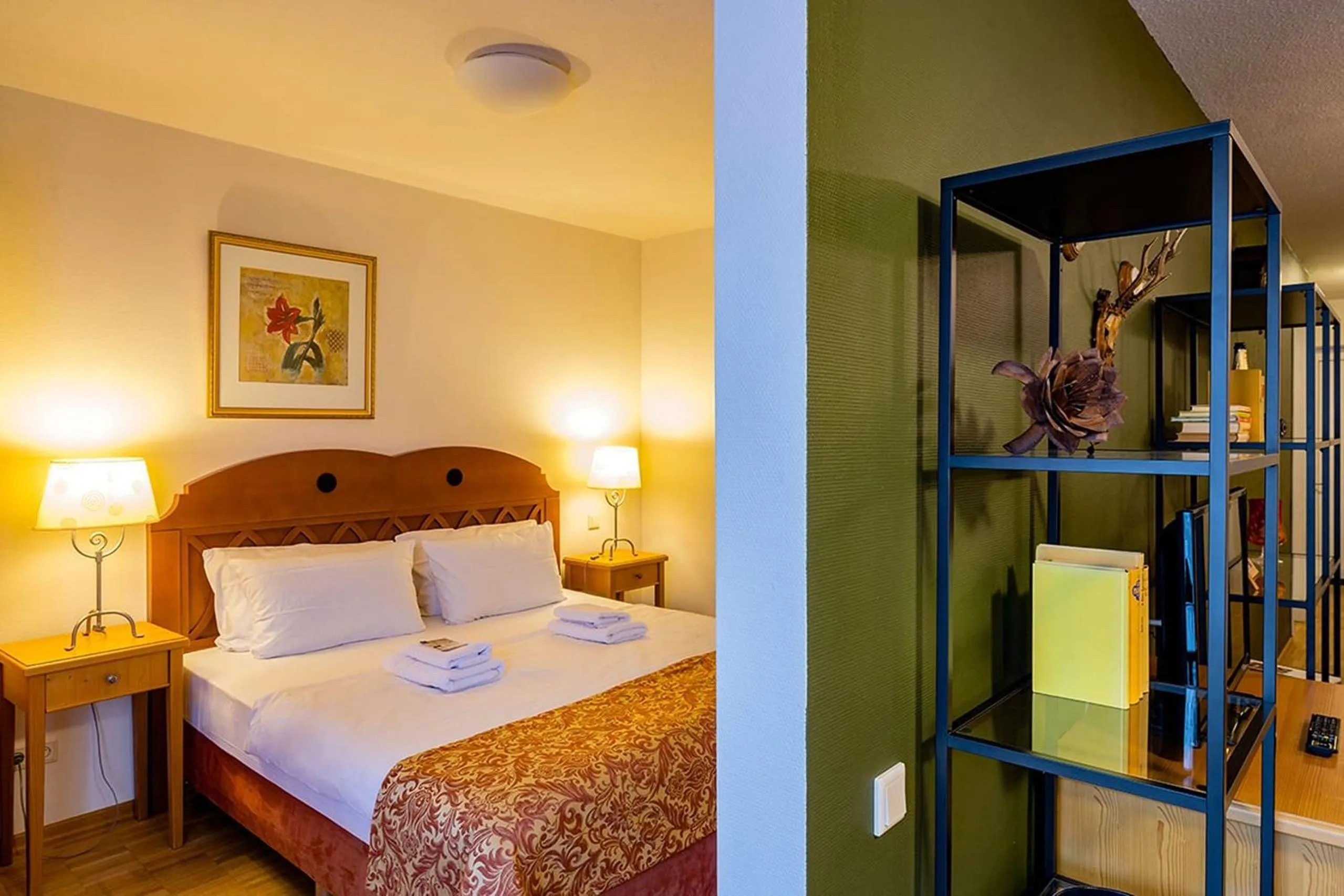 Bed in Apparthotel Bad Schandau by STEIGER Hotels