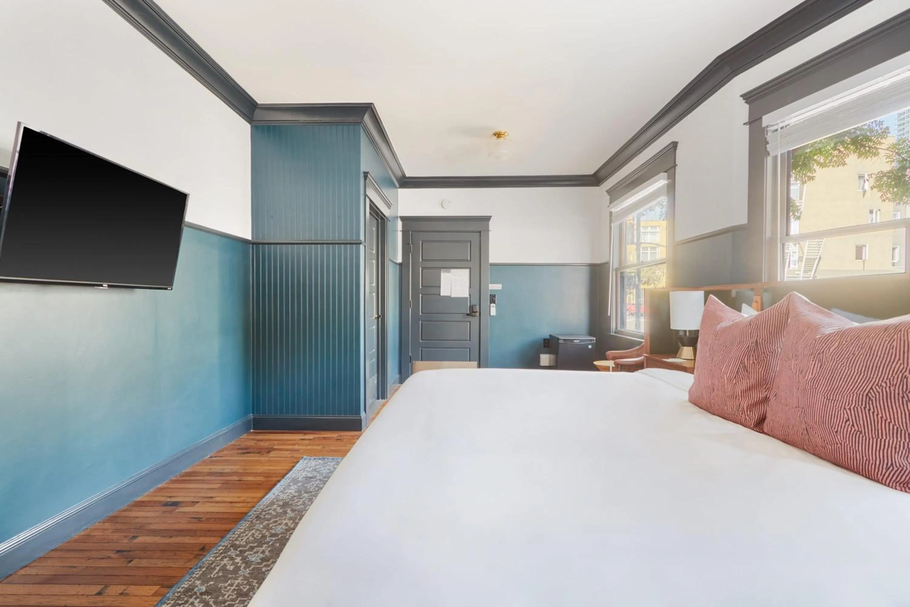 Bed in The Davis Downtown San Diego