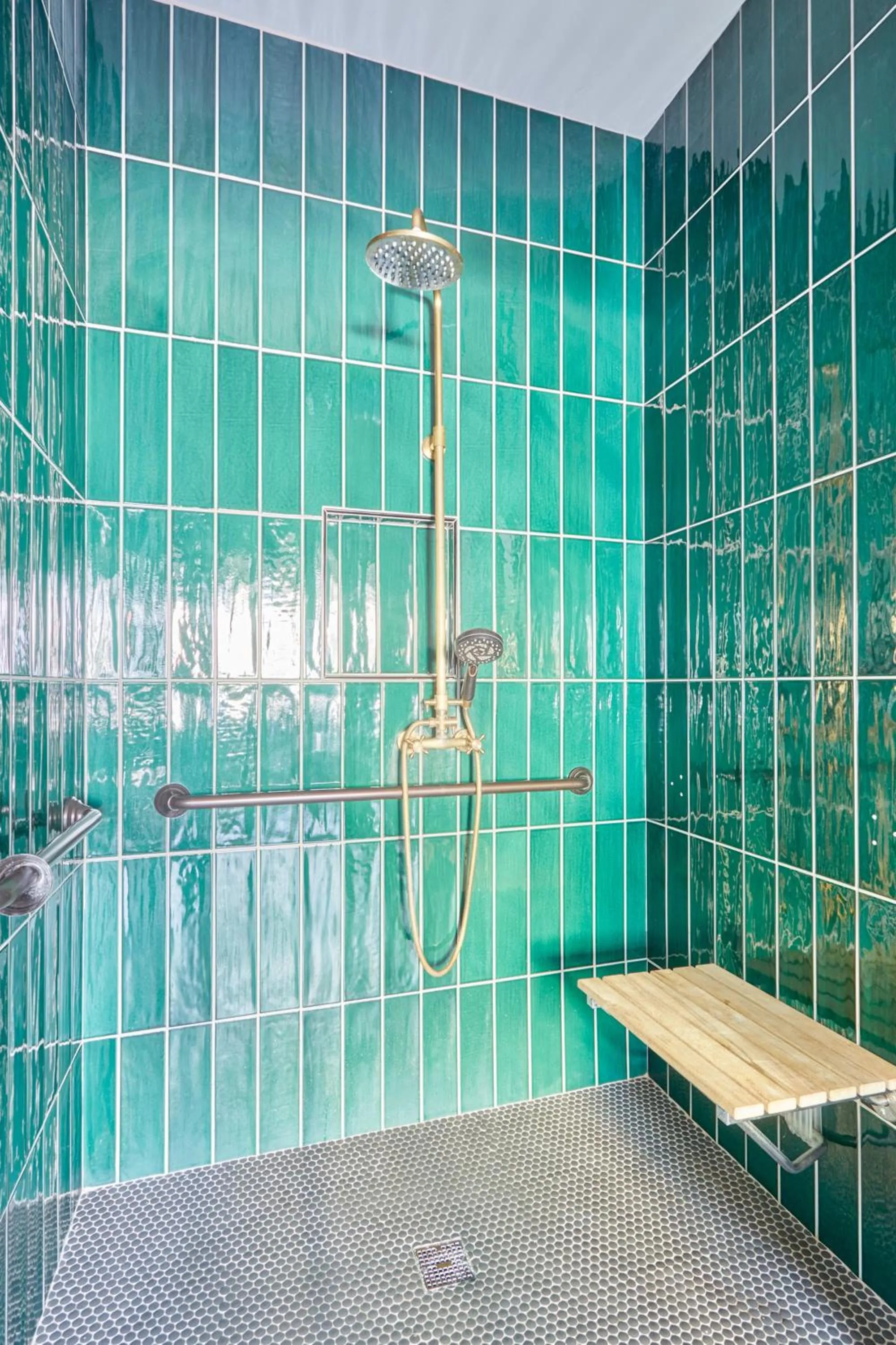 Shower in The Davis Downtown San Diego