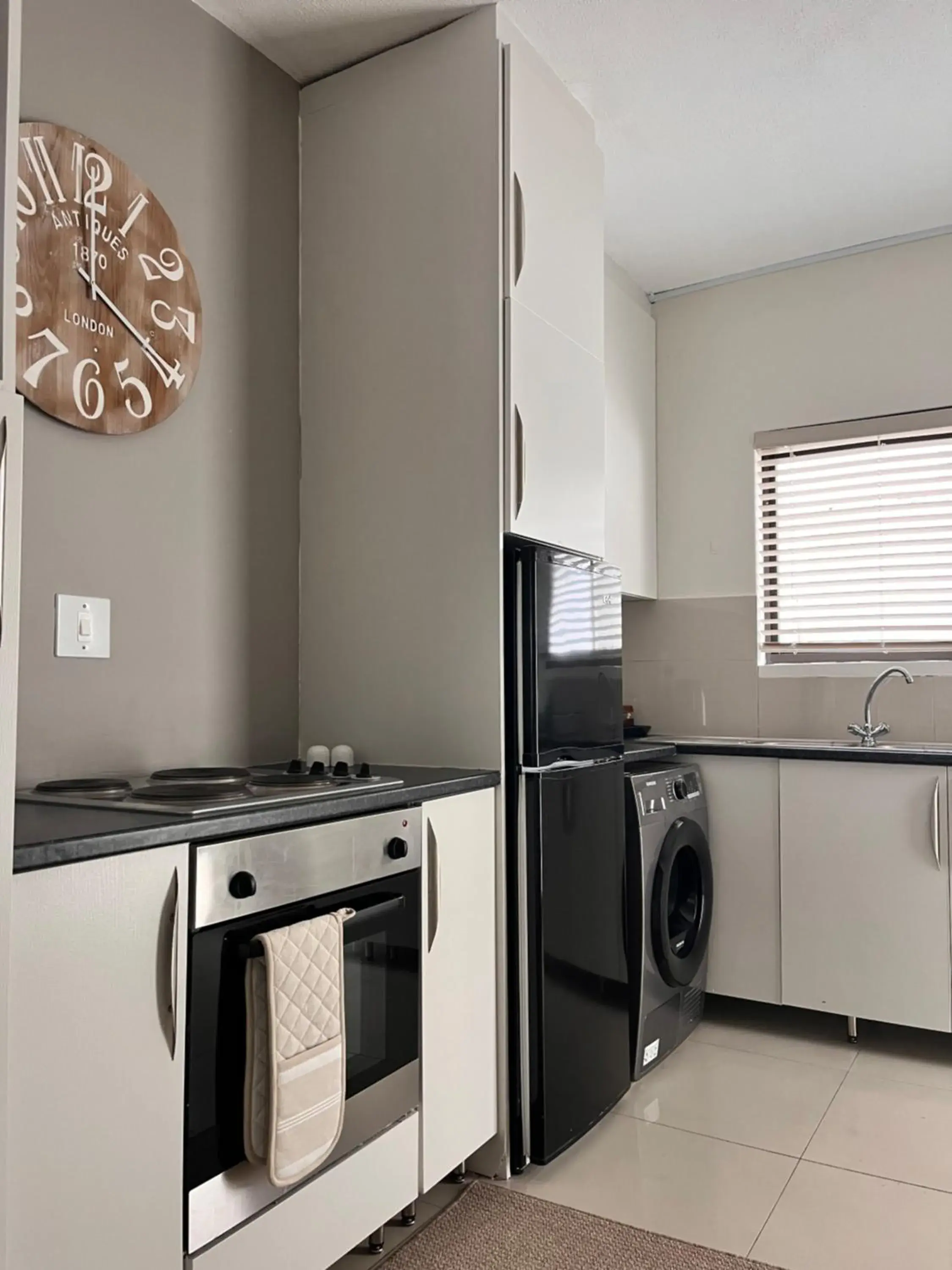 Studio Apartment in Hillside Executive Accommodation Studio Apartment in Hillside Executive Accommodation