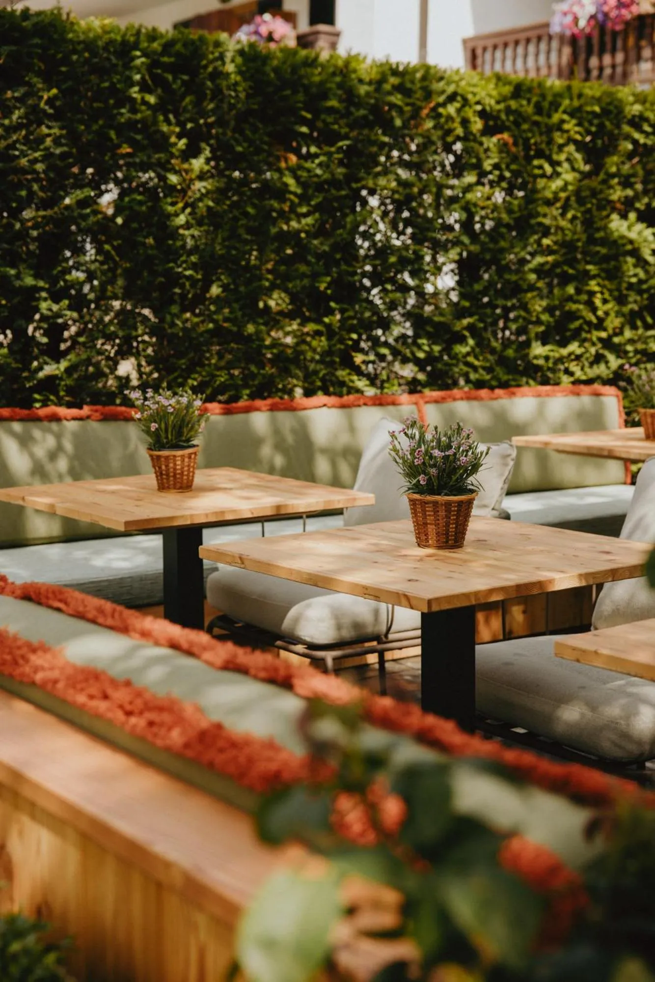 Garden in Spa & Resort Bachmair Weissach, LUXURY FAMILY RESORT