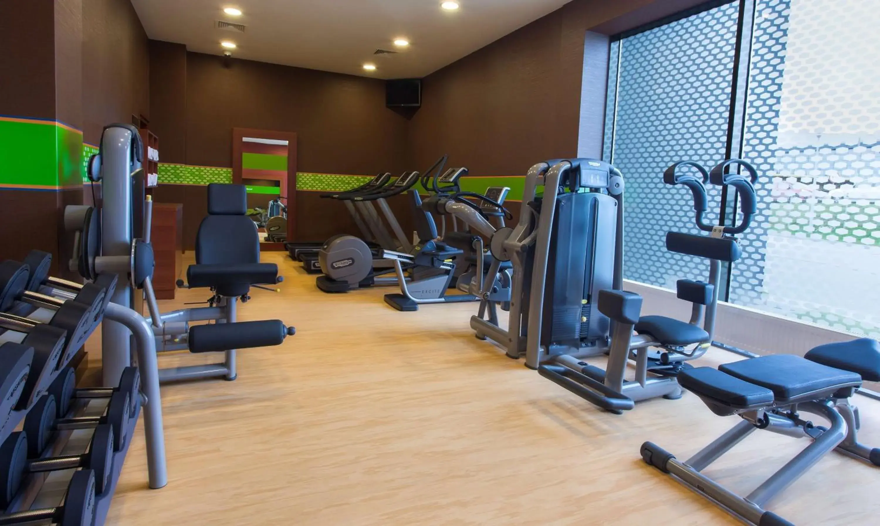Fitness centre/facilities in Hampton by Hilton Gdansk Airport Fitness centre/facilities in Hampton by Hilton Gdansk Airport