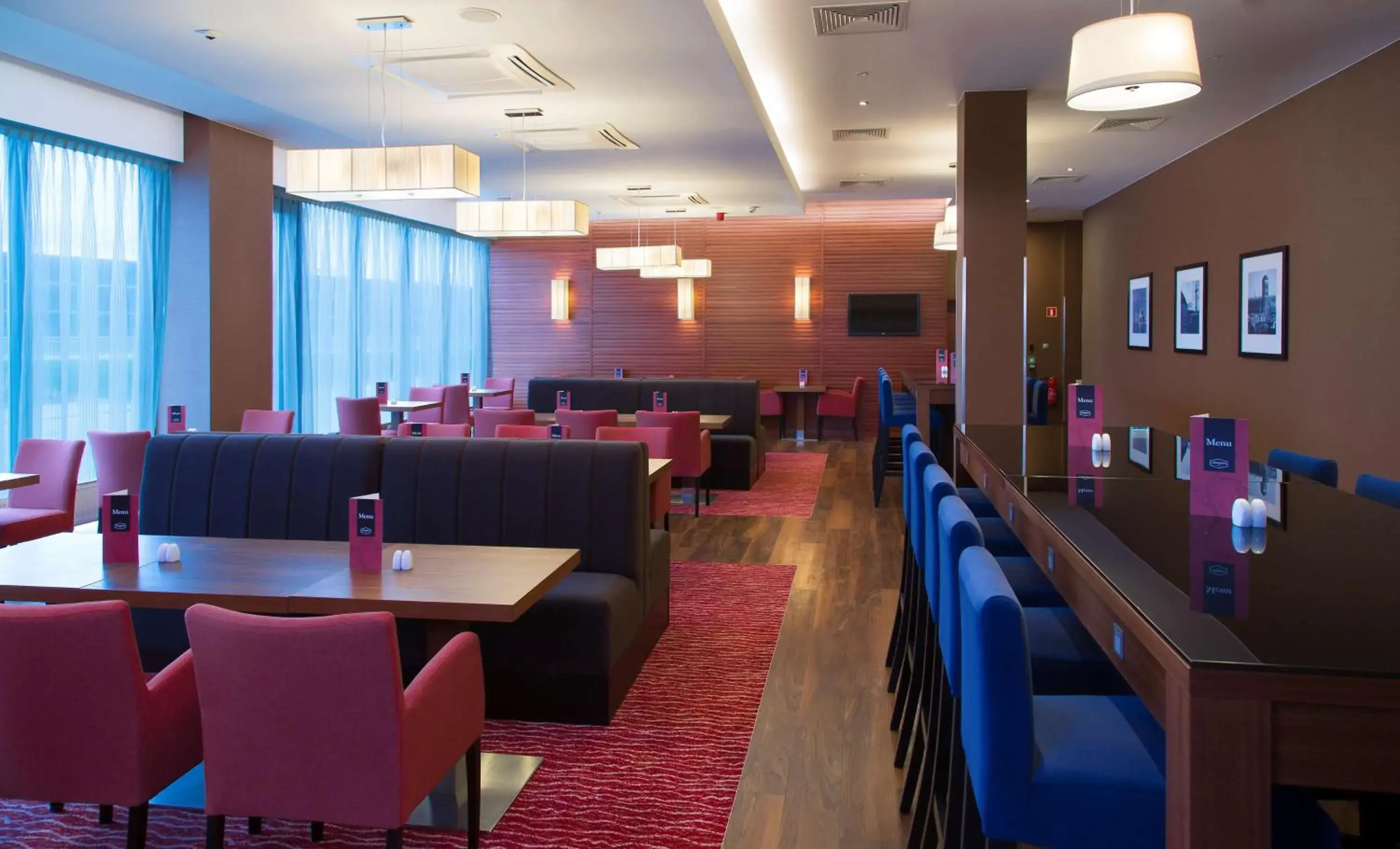Restaurant/places to eat in Hampton by Hilton Gdansk Airport Restaurant/places to eat in Hampton by Hilton Gdansk Airport