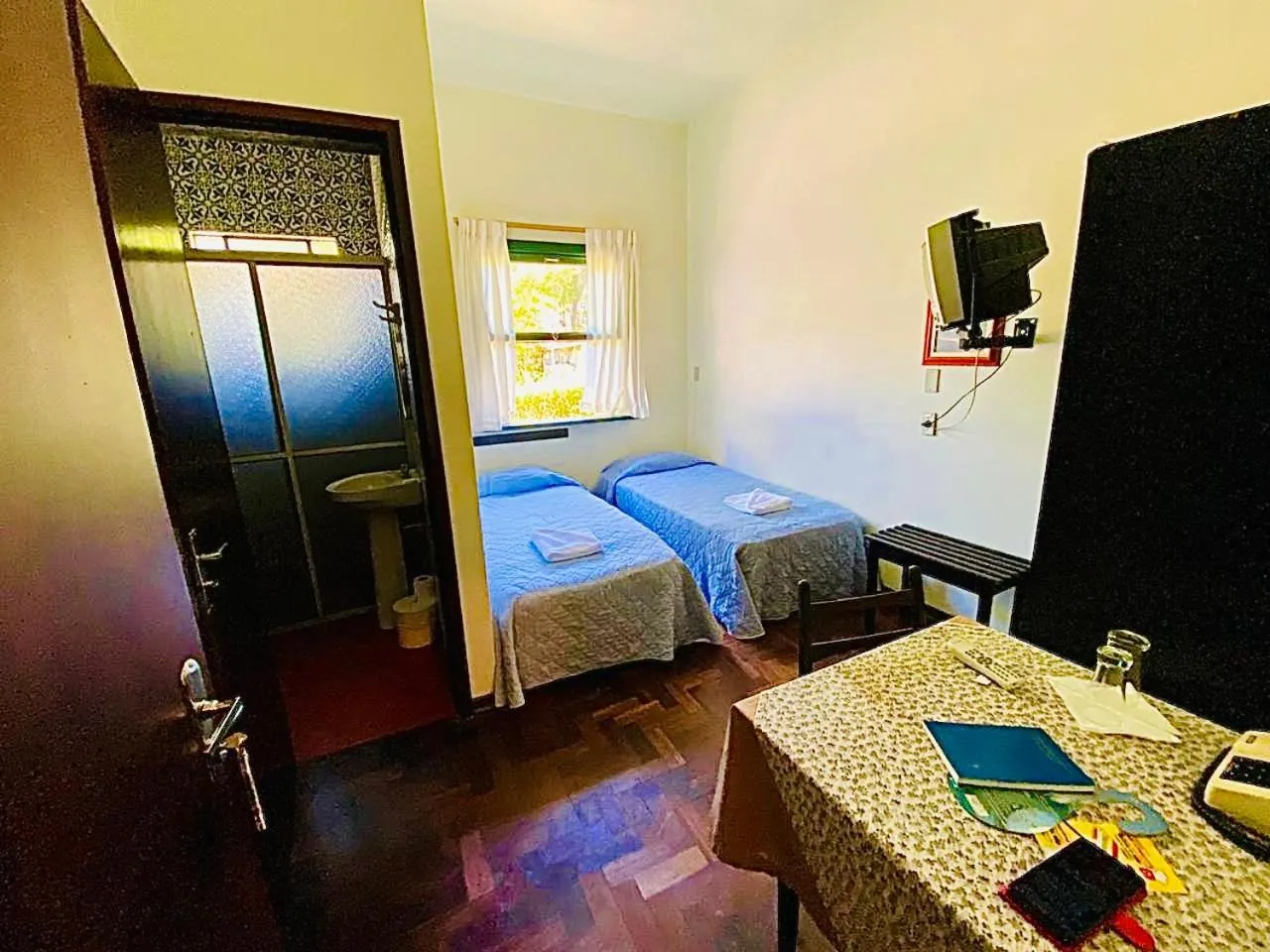 TV and multimedia in Hotel Pousada Joao de Barro