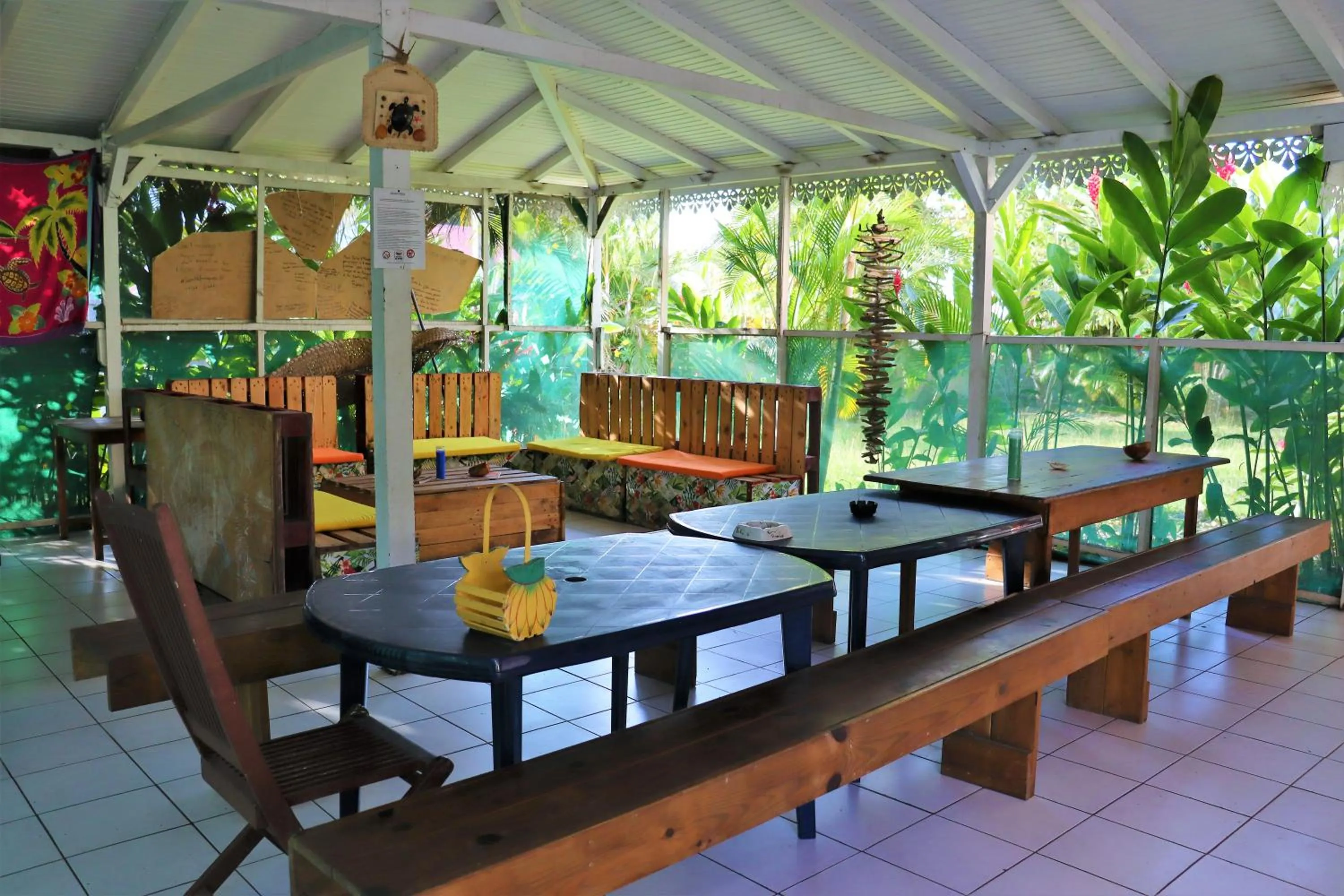 Patio in Auberge K-WAN Hostel - Proche Plages