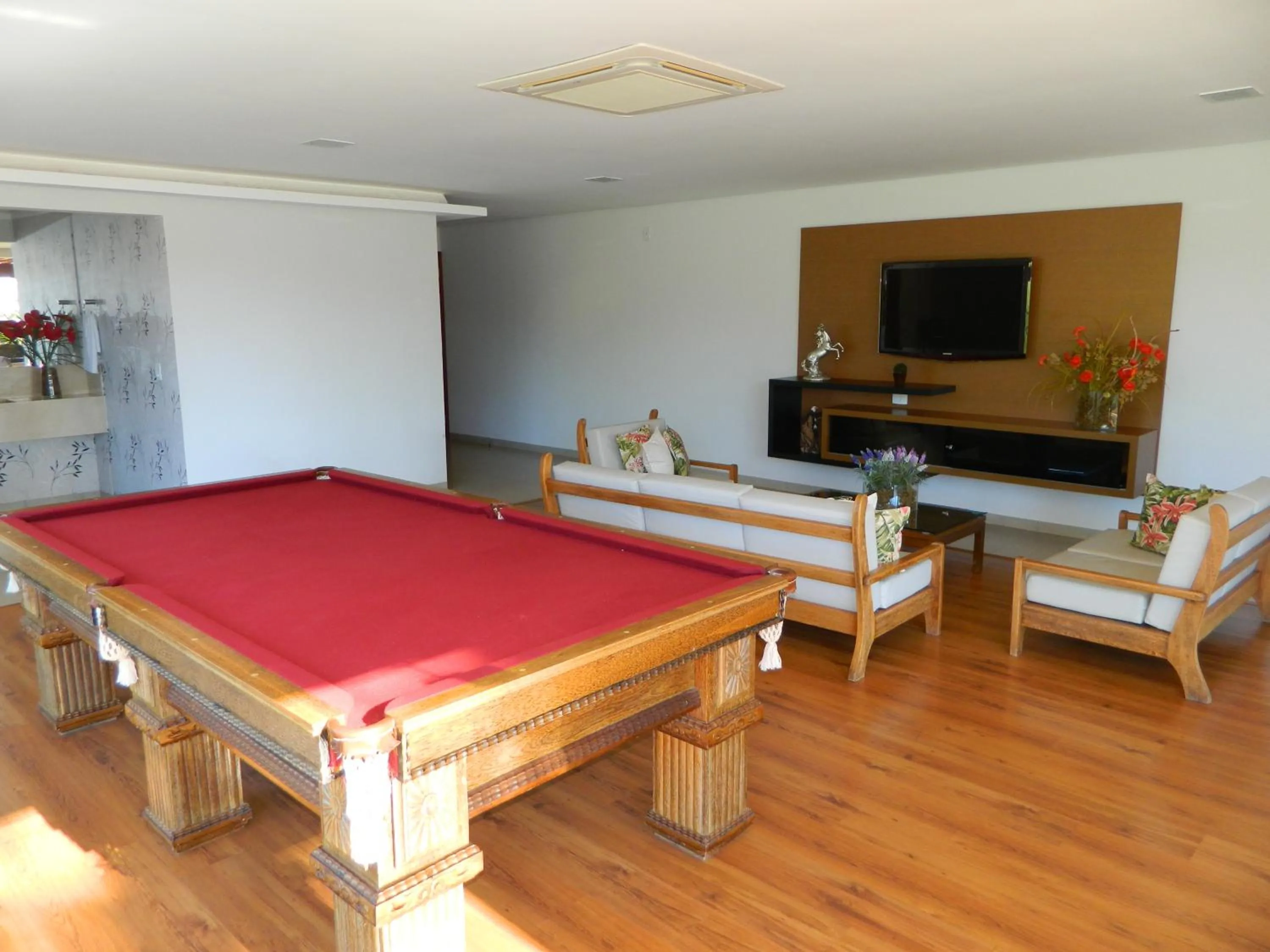 Game Room in Hotel Recreio São Jorge