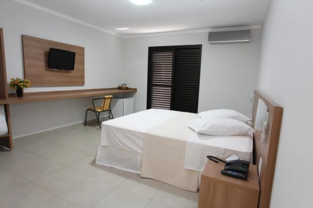 Bed in Hotel Recreio São Jorge