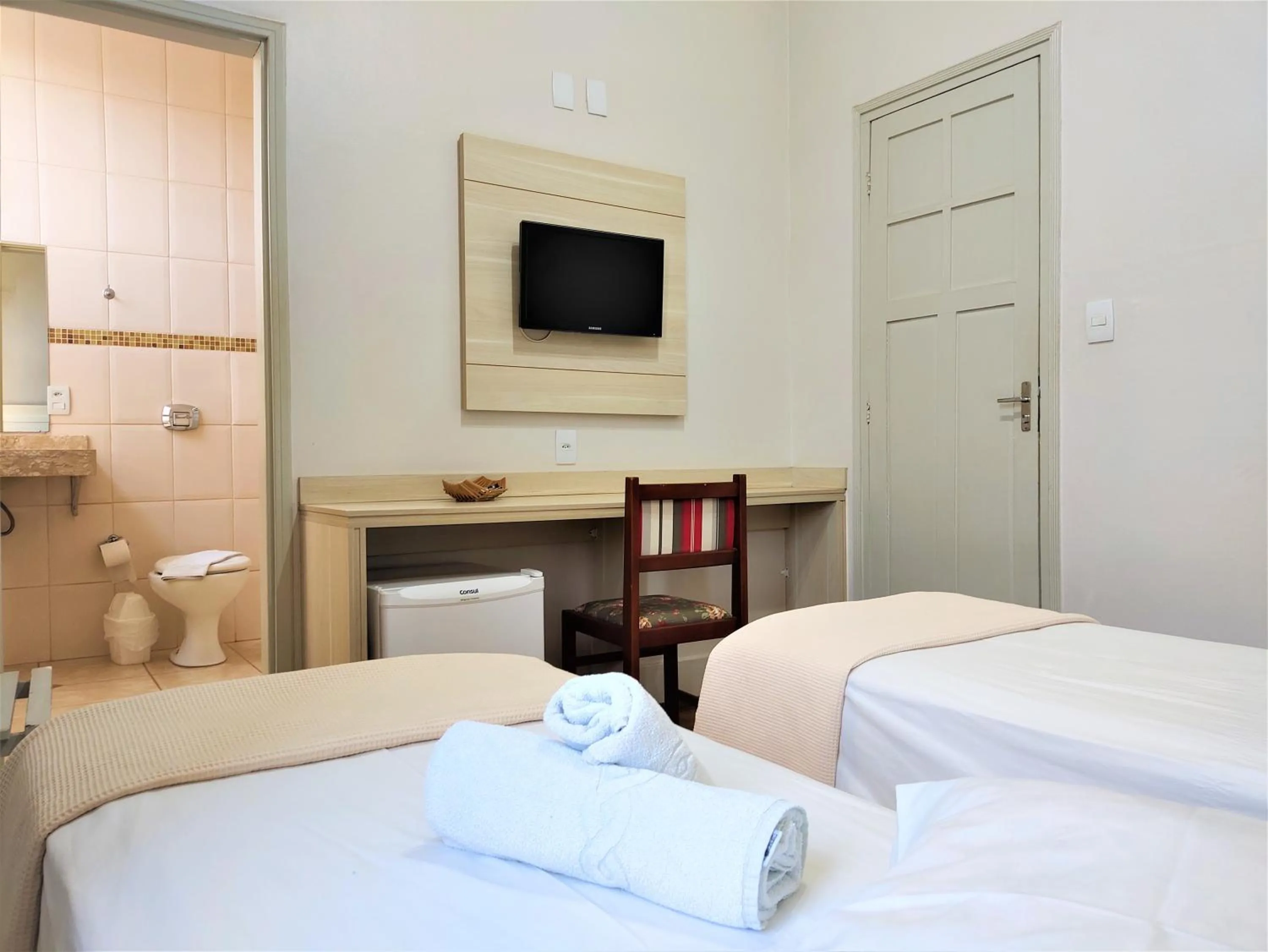 Economy Double or Twin Room - single occupancy in Hotel Municipal