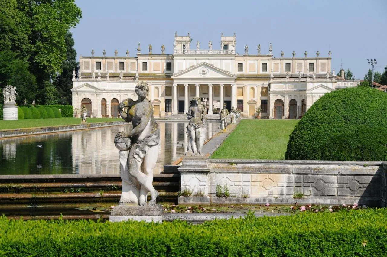 Hiking in Alloggi Adamo Venice