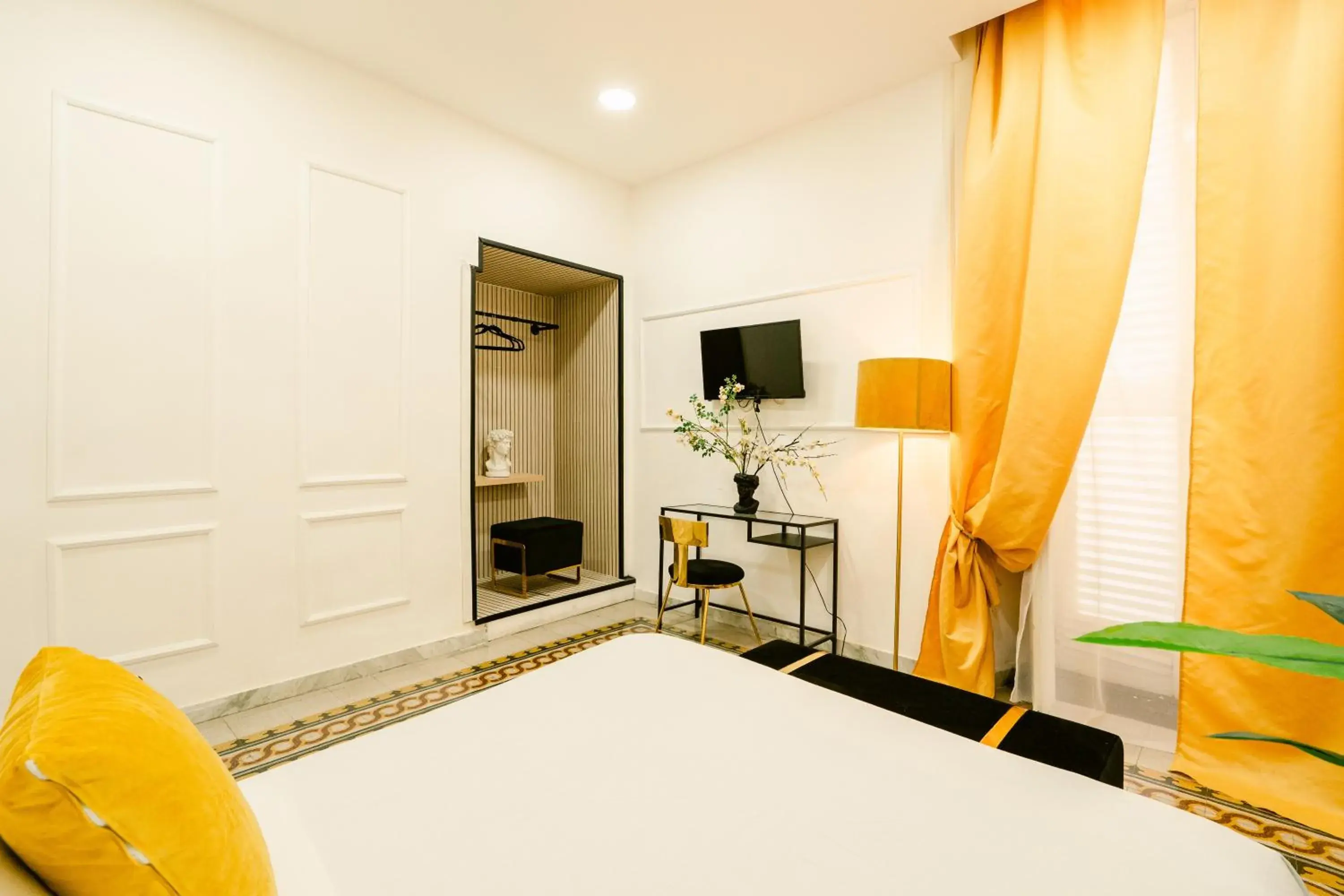 Superior Double Room in Random B&B Superior Double Room in Random B&B