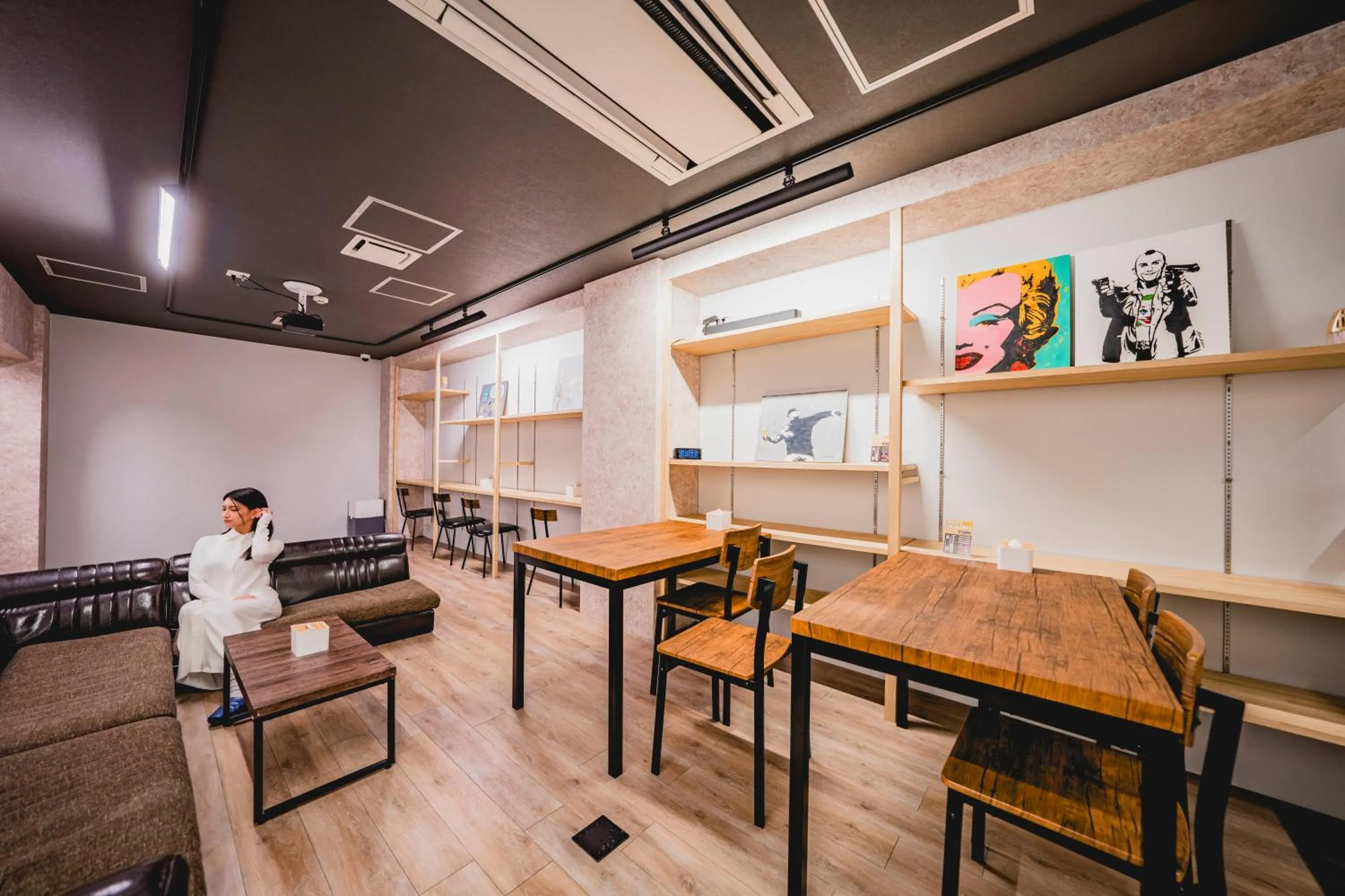 Communal lounge/ TV room in hotel atarayo osaka