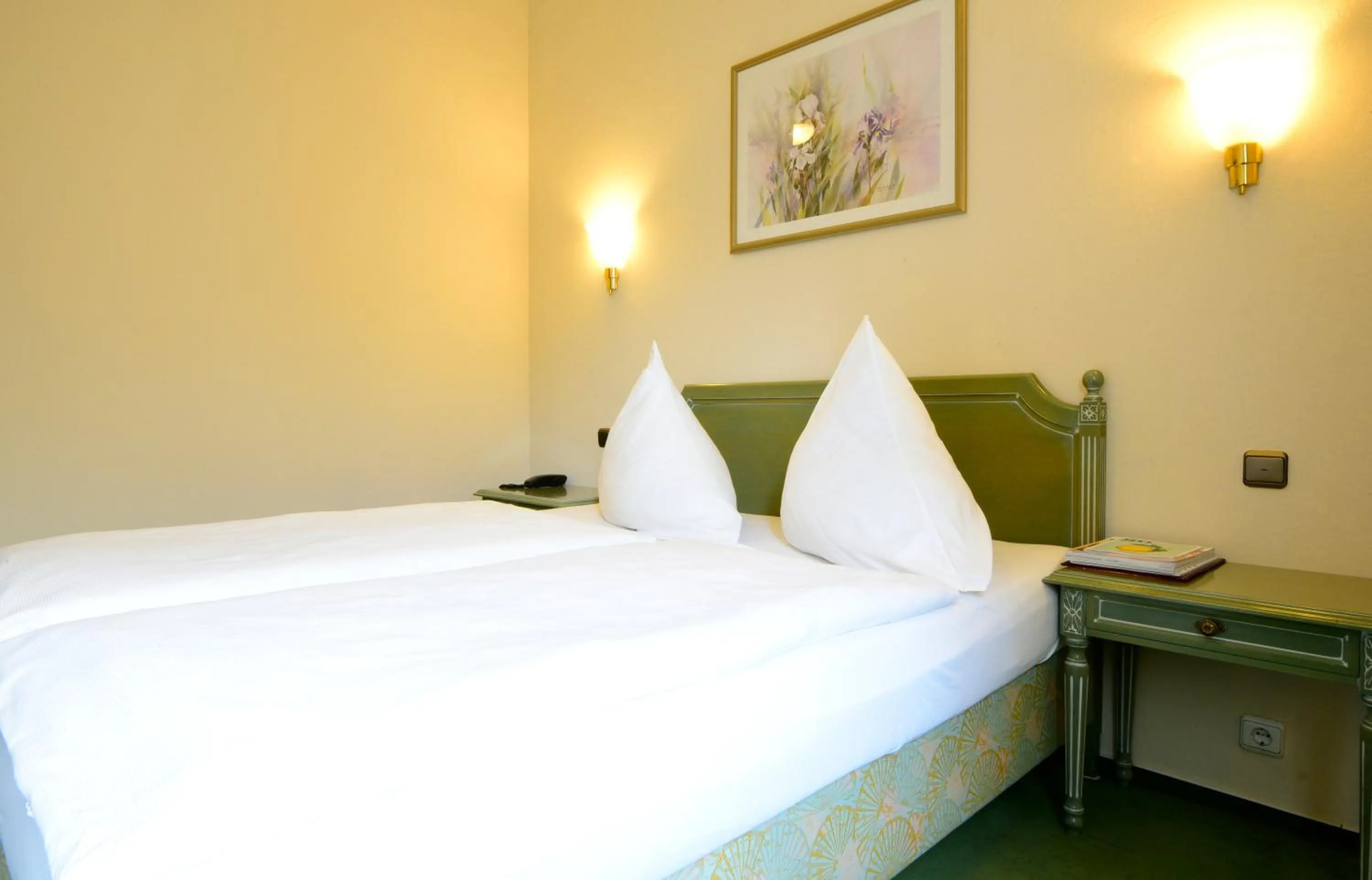 Photo of the whole room, Bed in Hotel Alexandra