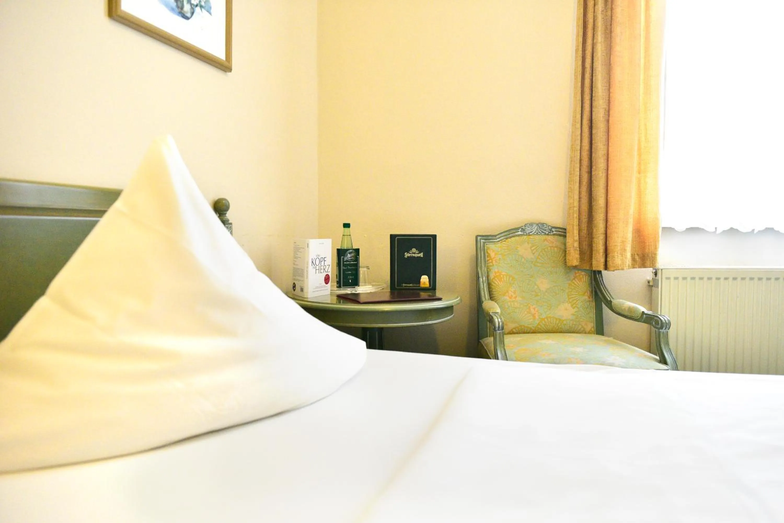 Photo of the whole room, Bed in Hotel Alexandra