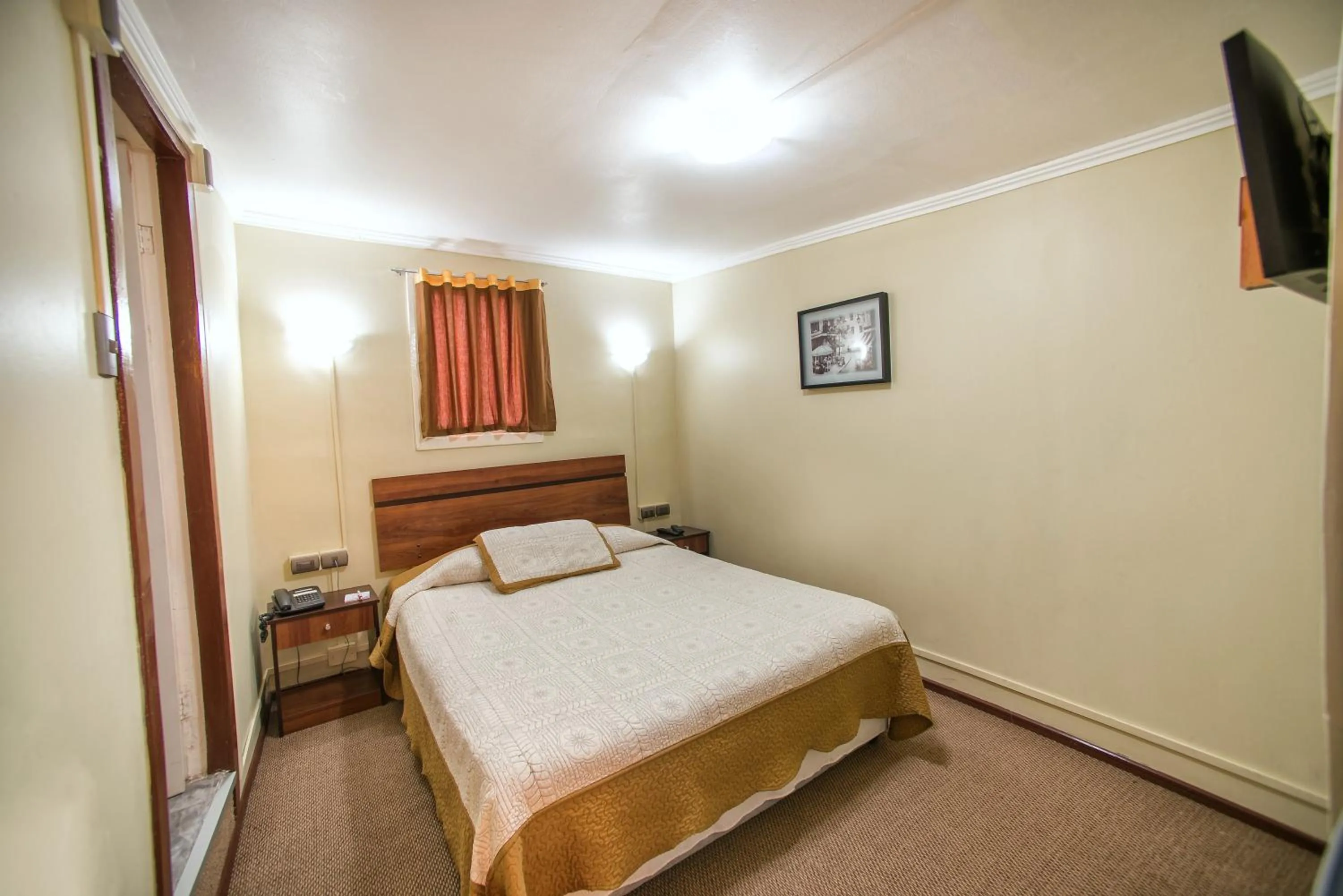 Decorative detail, Bed in Hotel Sahara Inn